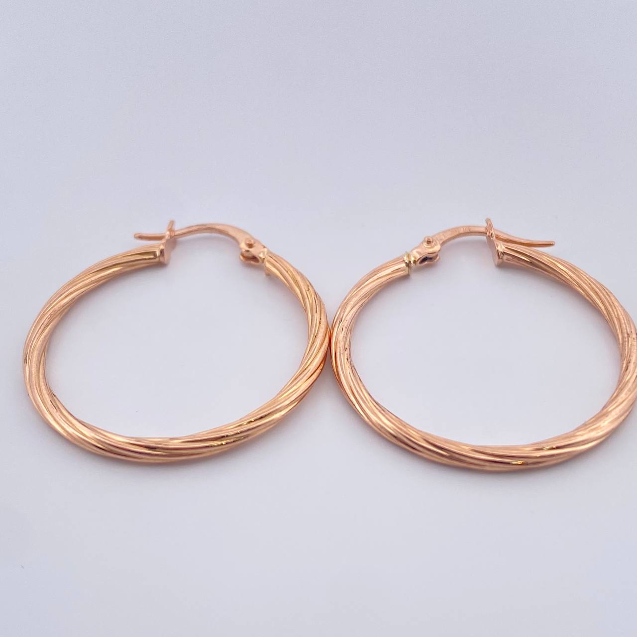 Candongas Lore 1.65gr / 3cm / Oro Rosa 18K $