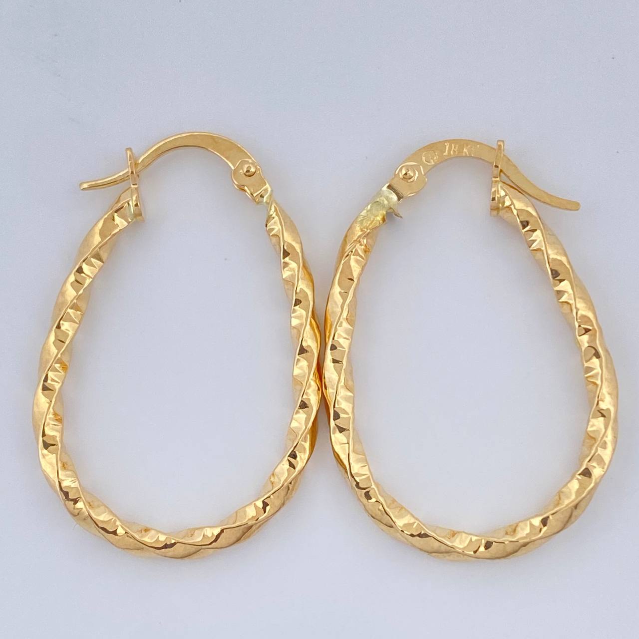 Candongas Dyla 1.45gr / 3cm / Oro Amarillo 18K $