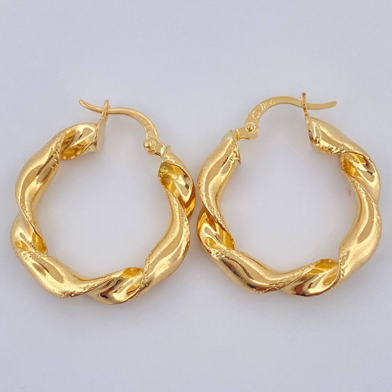 Candongas Demi 3.35gr / 2.7cm / Oro Amarillo 18K $