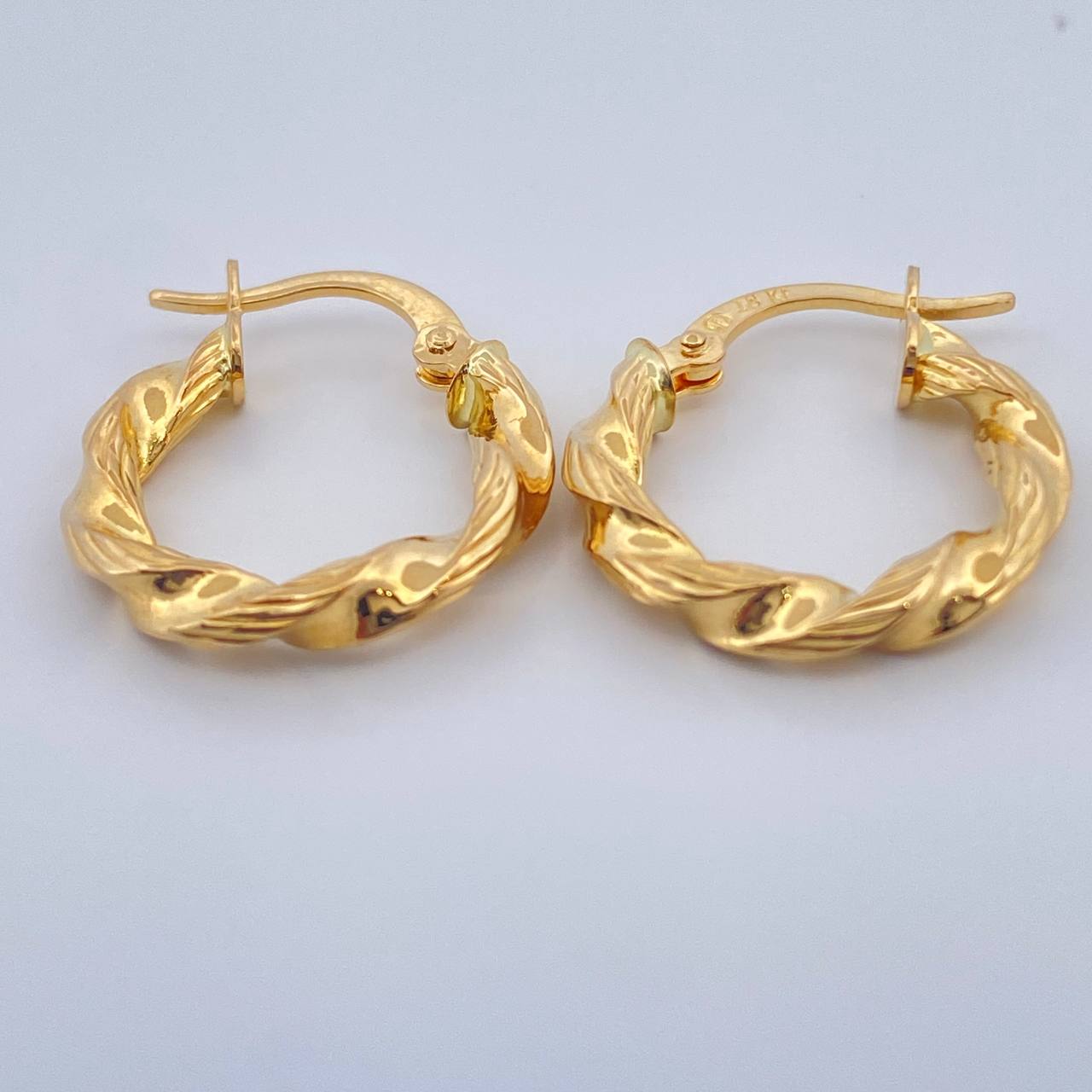 Candongas Nana 1.65gr / 2cm / Oro Amarillo 18K $