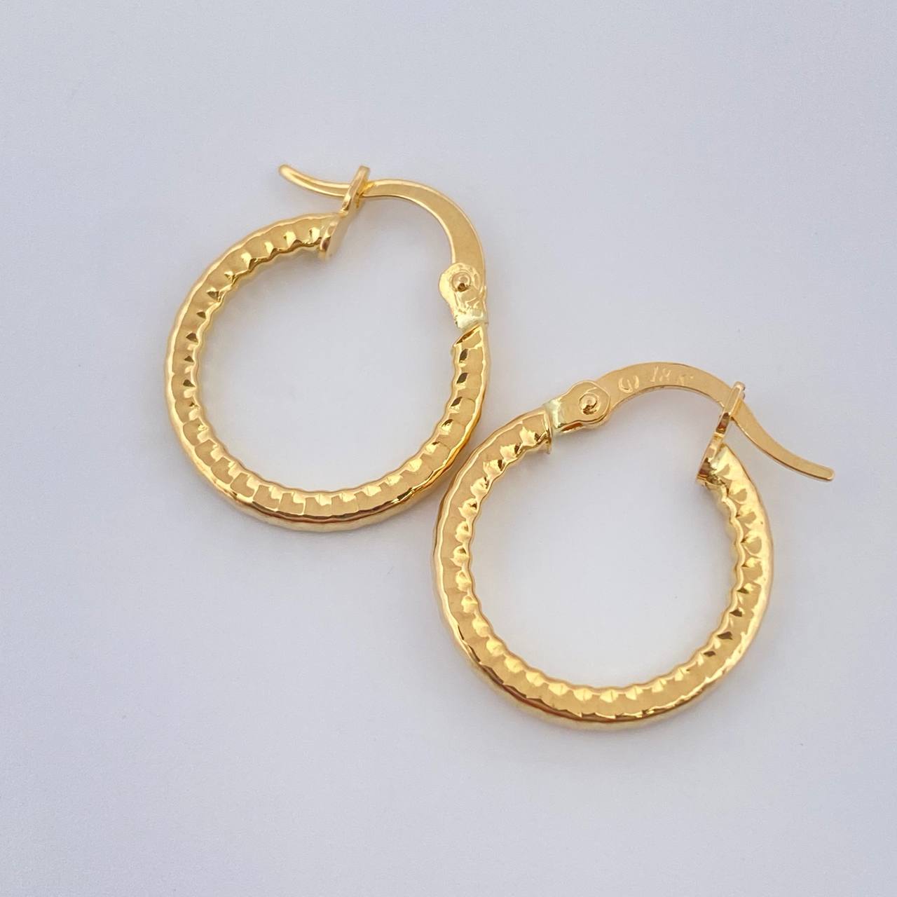 Candongas Iris 1.25gr / 2cm / Oro Amarillo 18K $