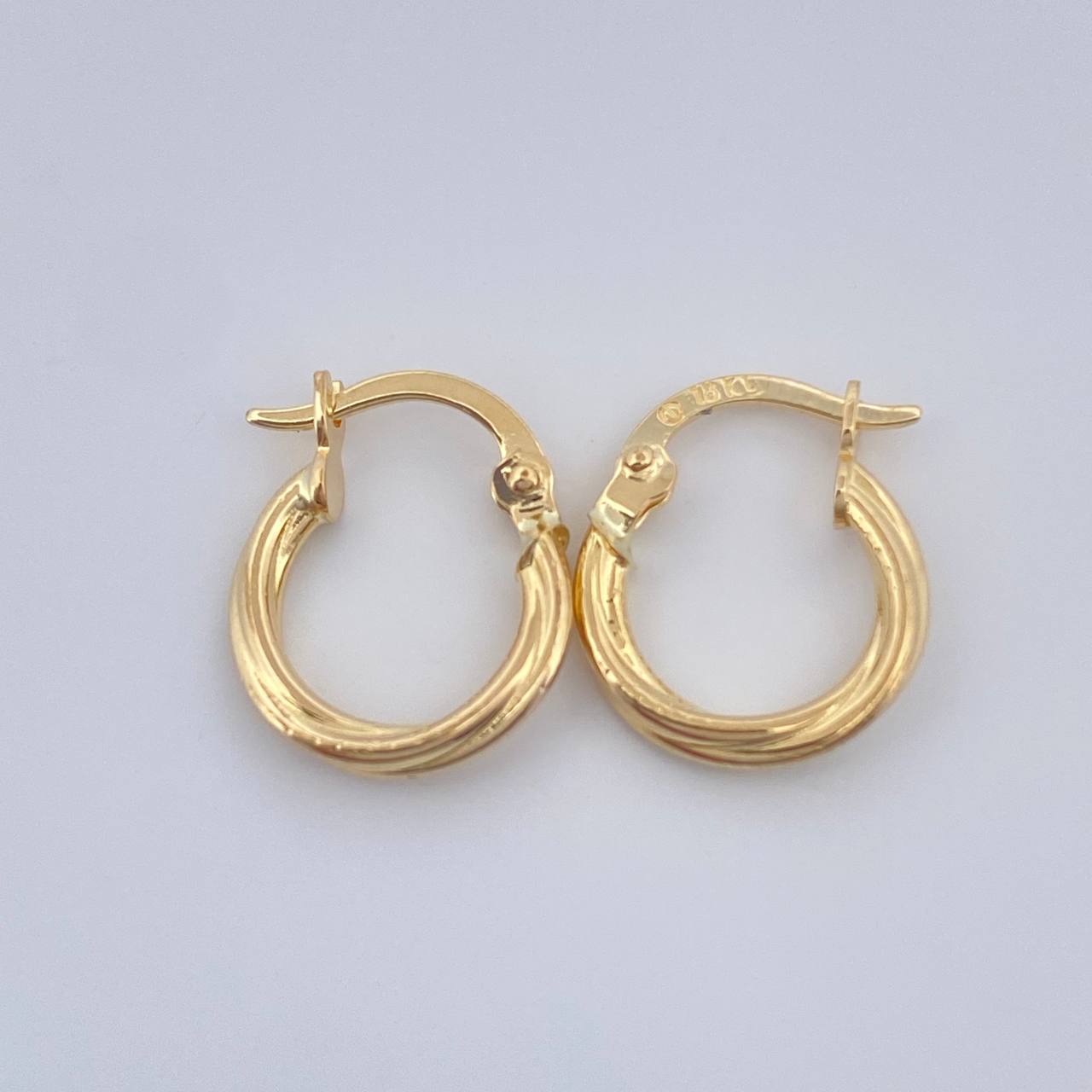 Candongas Lola 0.85gr / 1.4cm / Oro Amarillo 18K $