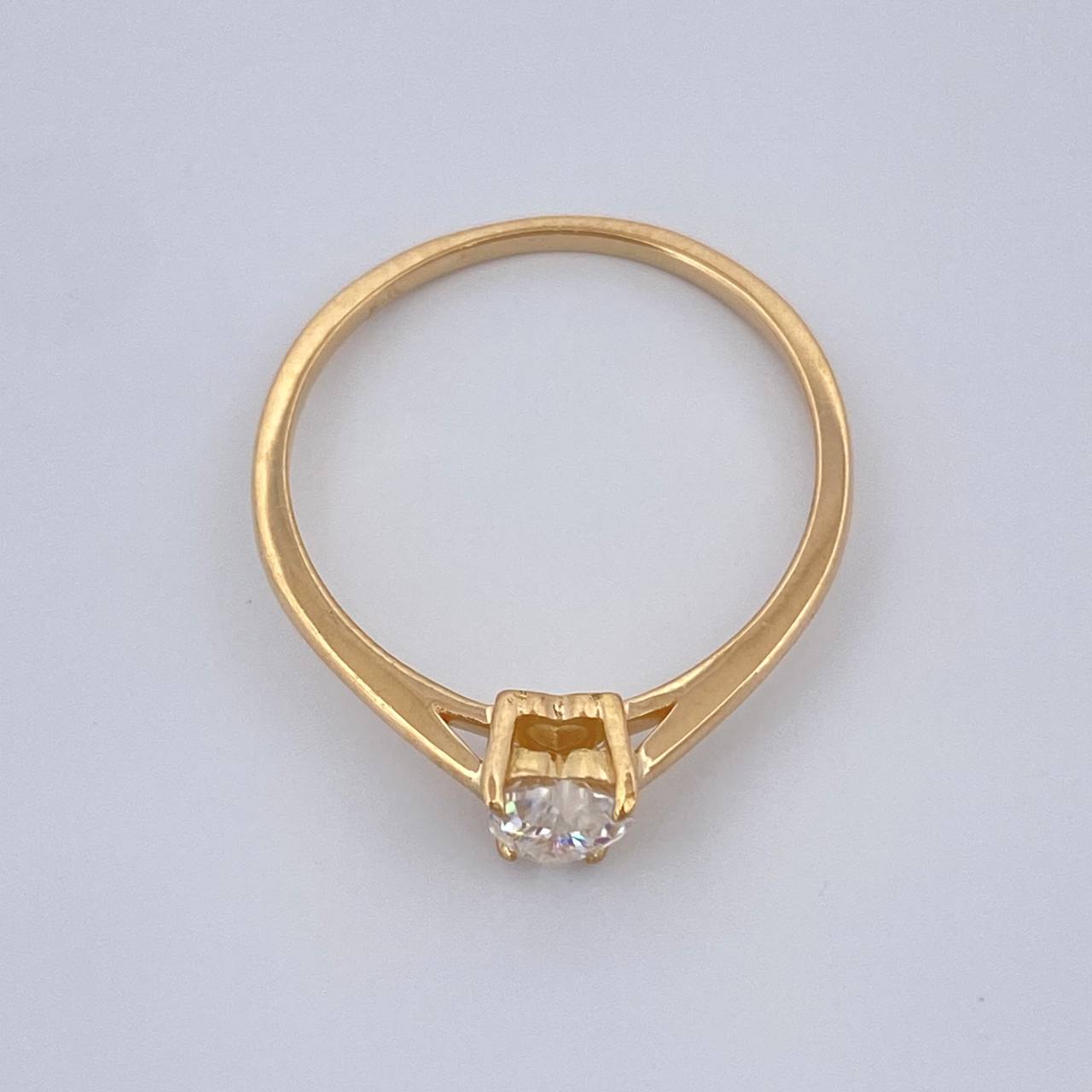 Anillo Solitario Corazon 1.3gr / T5 / Oro Amarillo 18K $