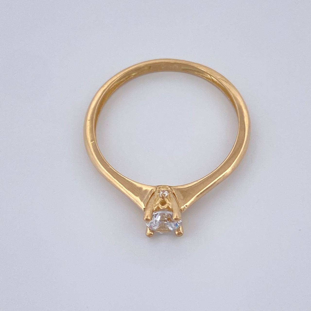 Anillo Solitario Curva 1.65gr / T6 3/4 / Oro Amarillo 18K $