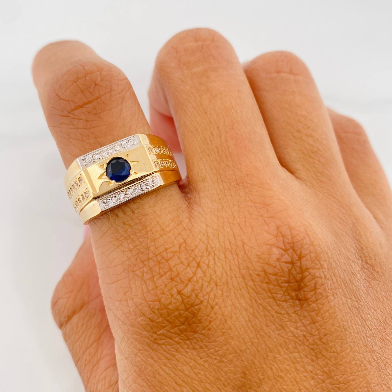 Anillo Sello Circulo 6.05g / T10 1/4 Dos Oros Amarillo Blanco 18K