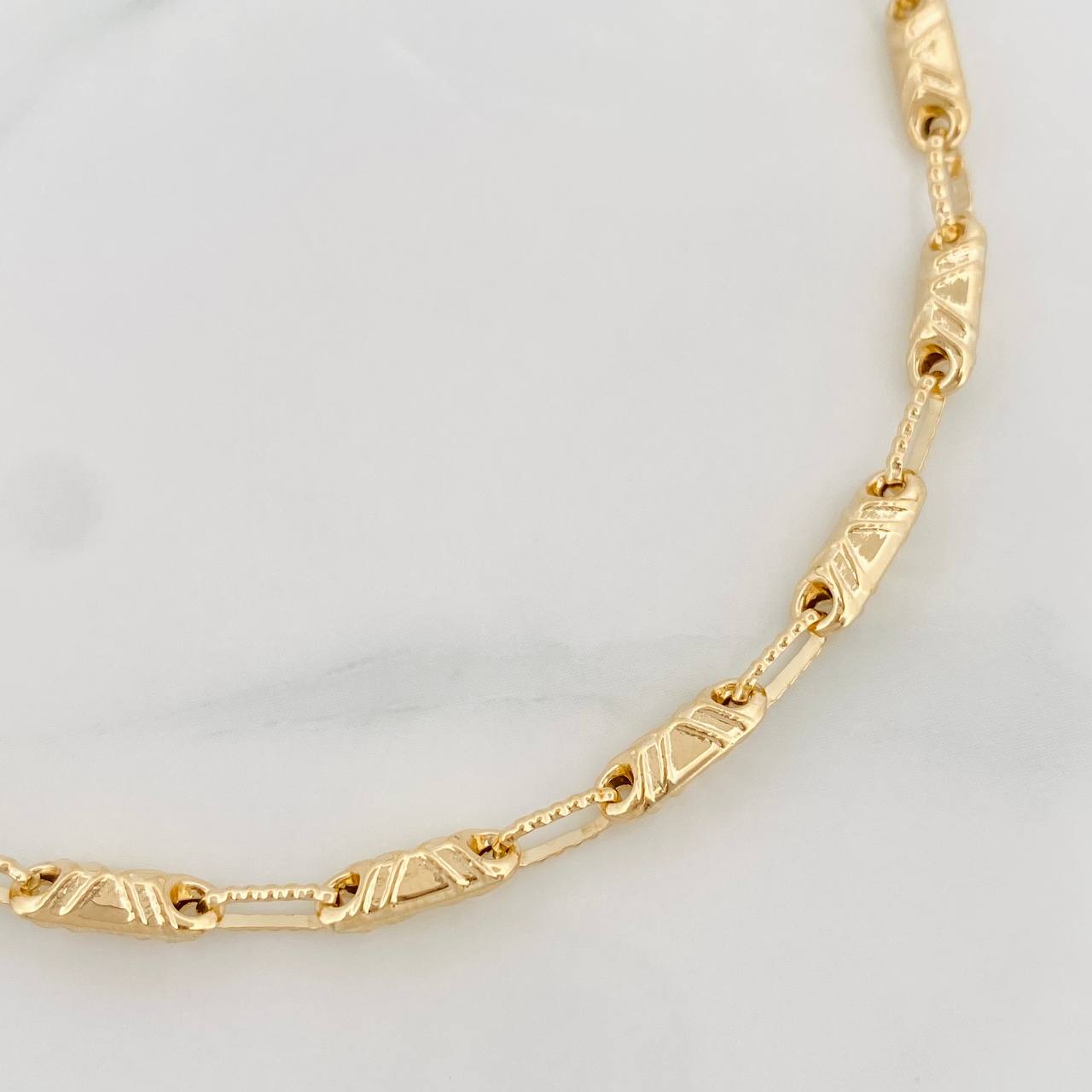 Pulso Rustico Barril Eclipse 4.35g / 21cm / 3.5mm Oro Amarillo 18K