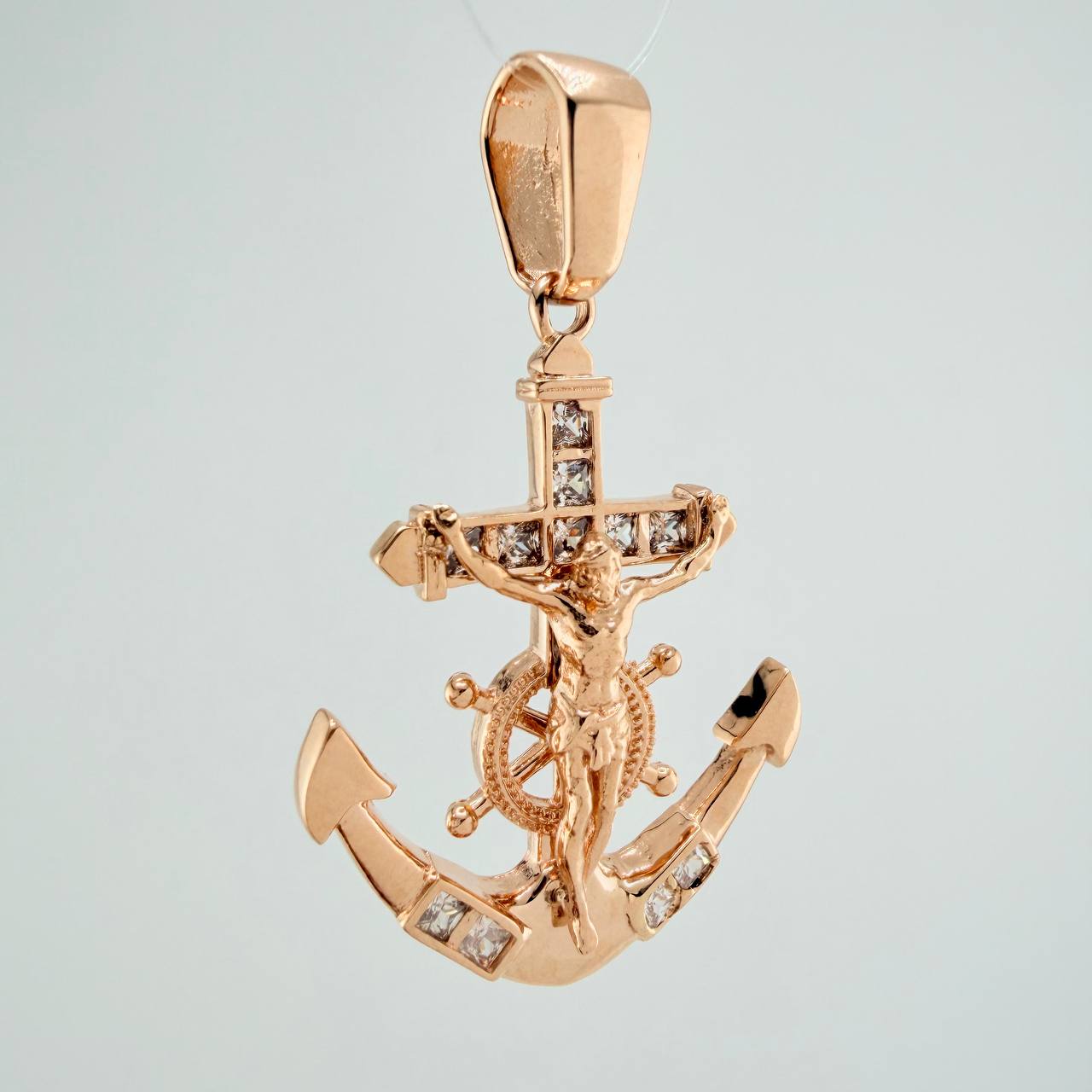 Dije Cruz Cristo Ancla 6.85gr / 4.1cm / Oro Rosa 18K $