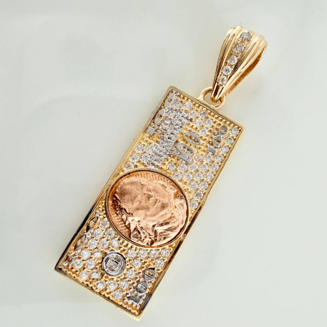 Dije One Dólar 3.5gr / 3.5cm / Tres Oros 18K $