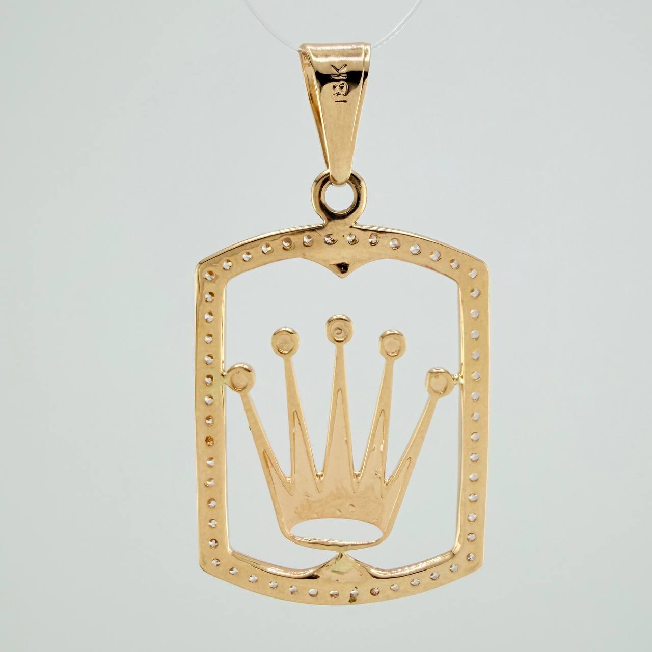 Dije Placa Corona 3.5gr / 3.8cm / Oro Amarillo 18K $