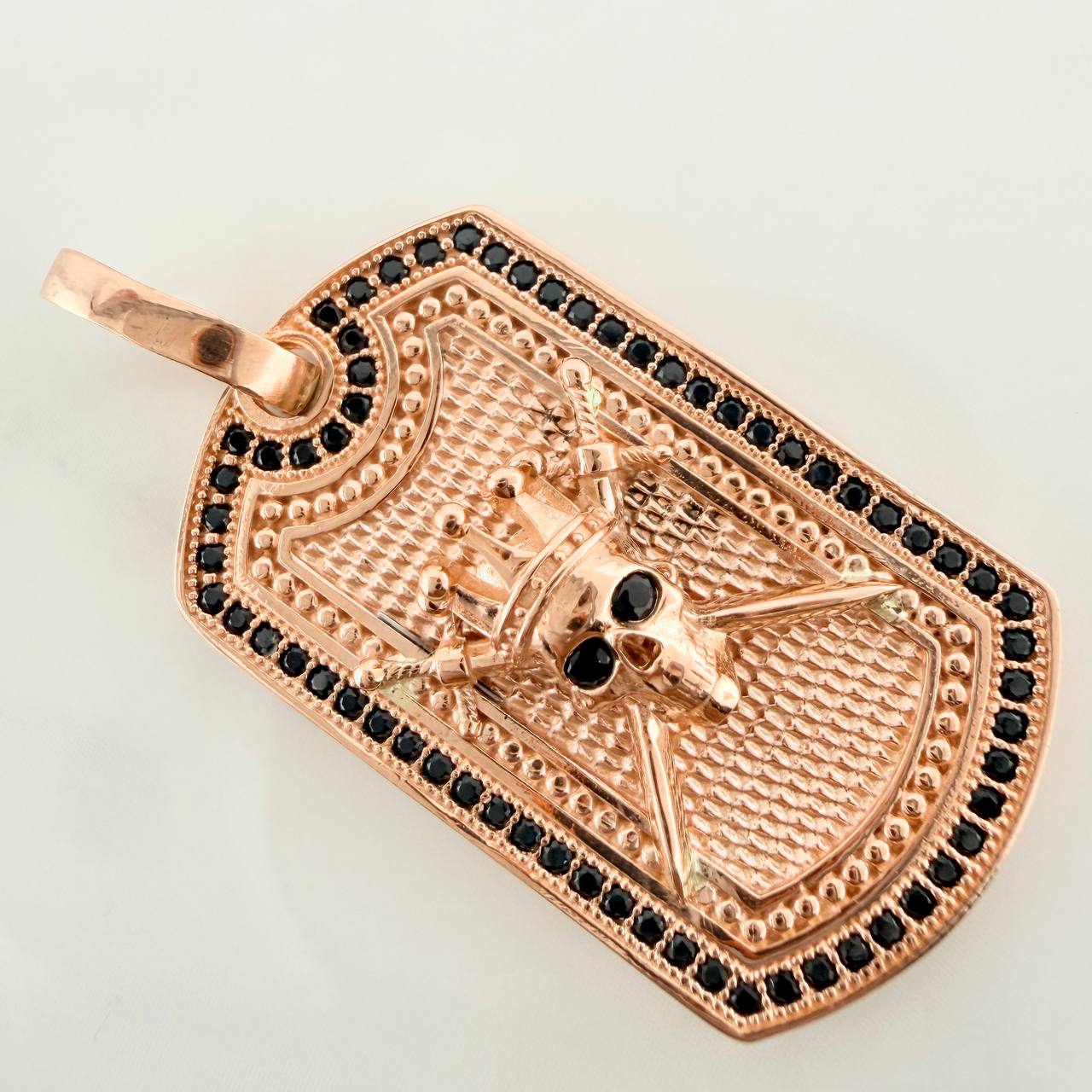 Dije Placa Calavera 6.35gr / 3.6cm / Oro Rosa 18K $
