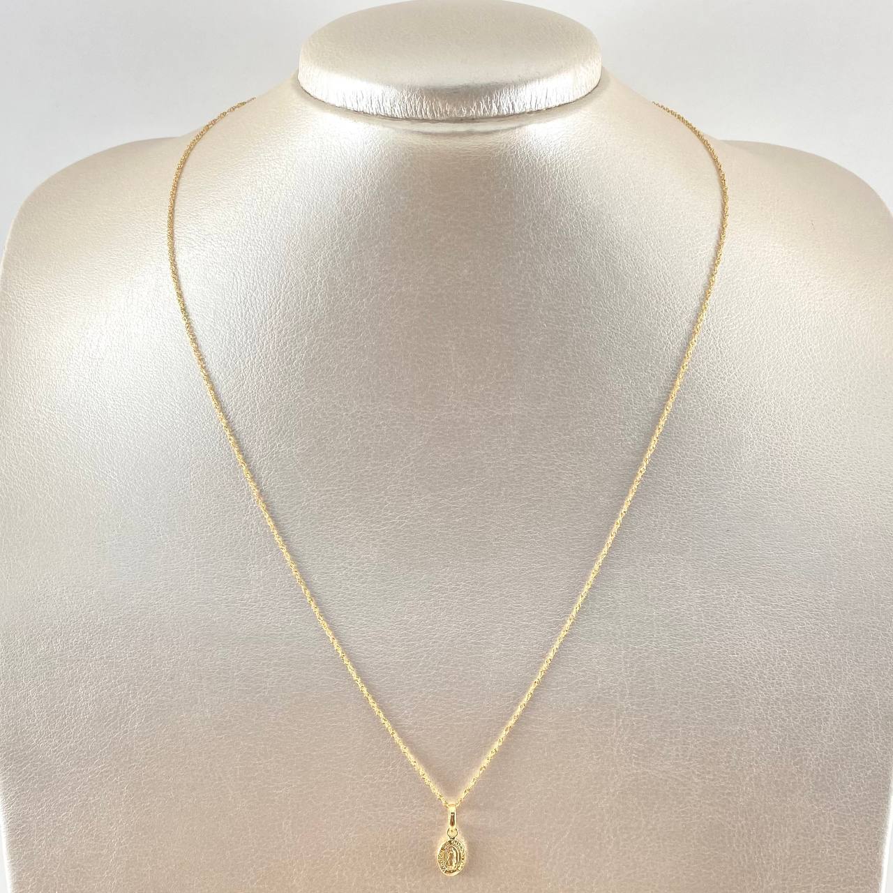 Set Cadena y Dije Singapur + Virgen Guadalupe Lisa 1.95gr / 45cm / Oro 18K (Oferta) ©