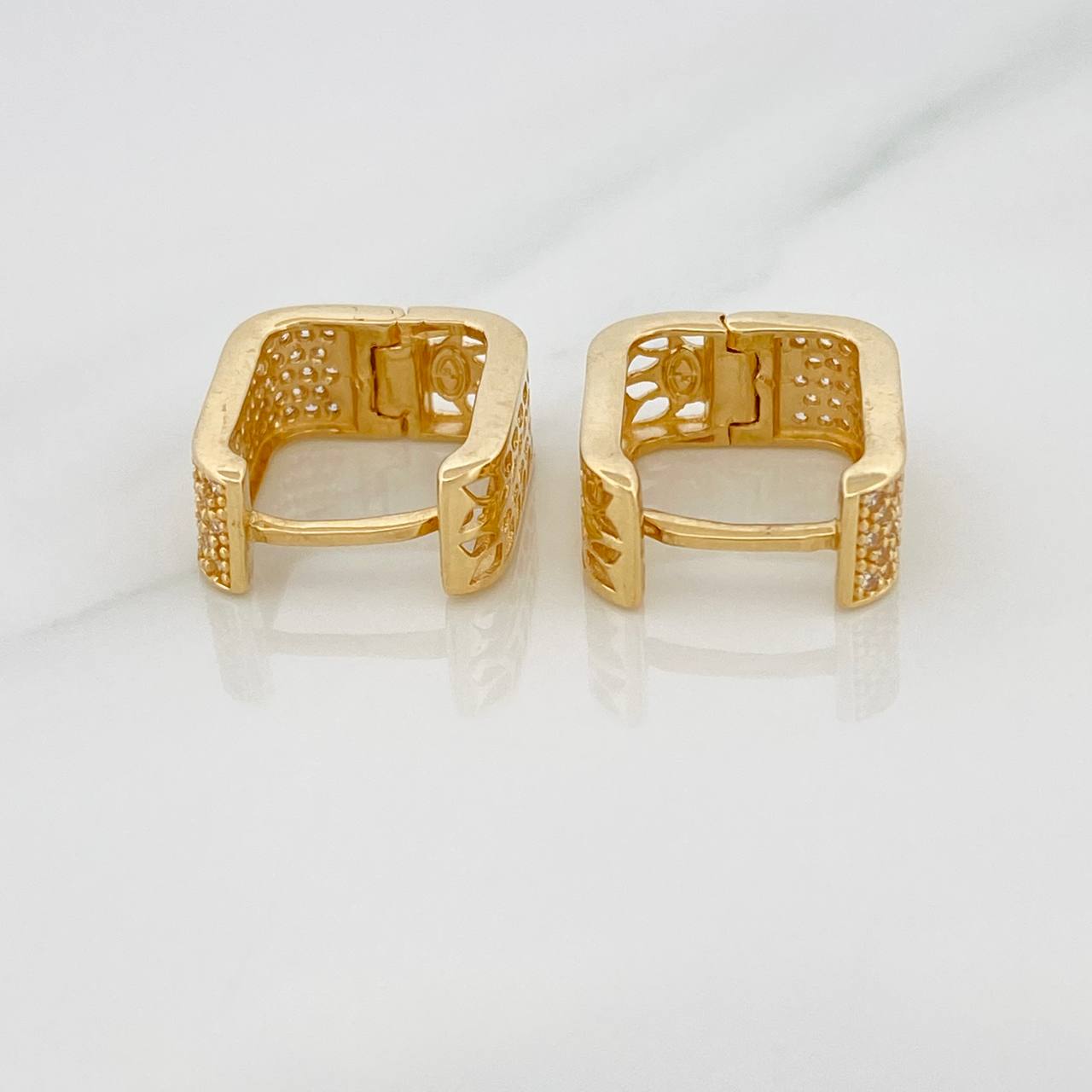 Candongas Cuadradas 6.4gr / 1.5cm / Oro Amarillo 18K %