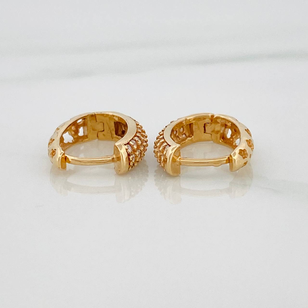 Candongas Triple Carril 2.2gr / 1.4cm / Oro Amarillo 18K %