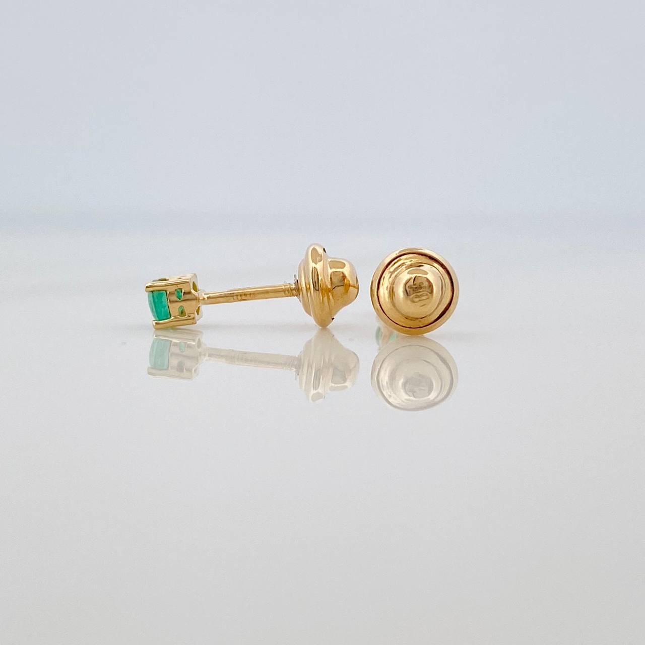 Topos Cuatro Garras Esmeraldas 14Pts 0.6gr / 2.8mm Oro Amarillo 18K &