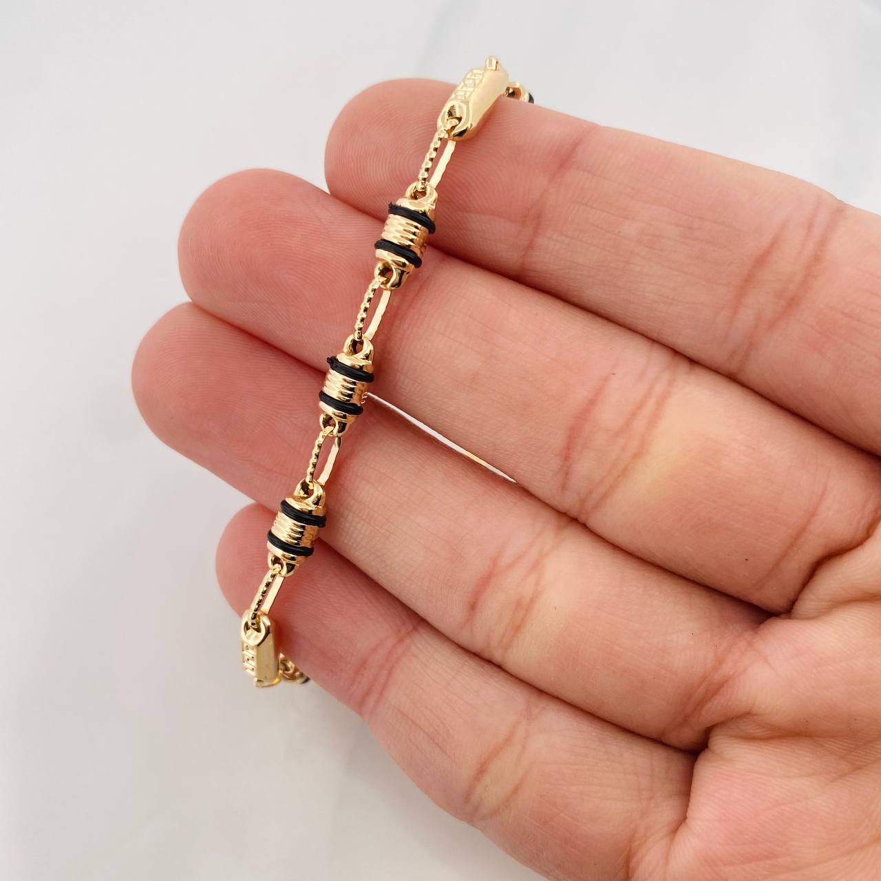 Pulso Rustico Tribal 5.2g / 22cm / 4.6mm Oro Amarillo 18K