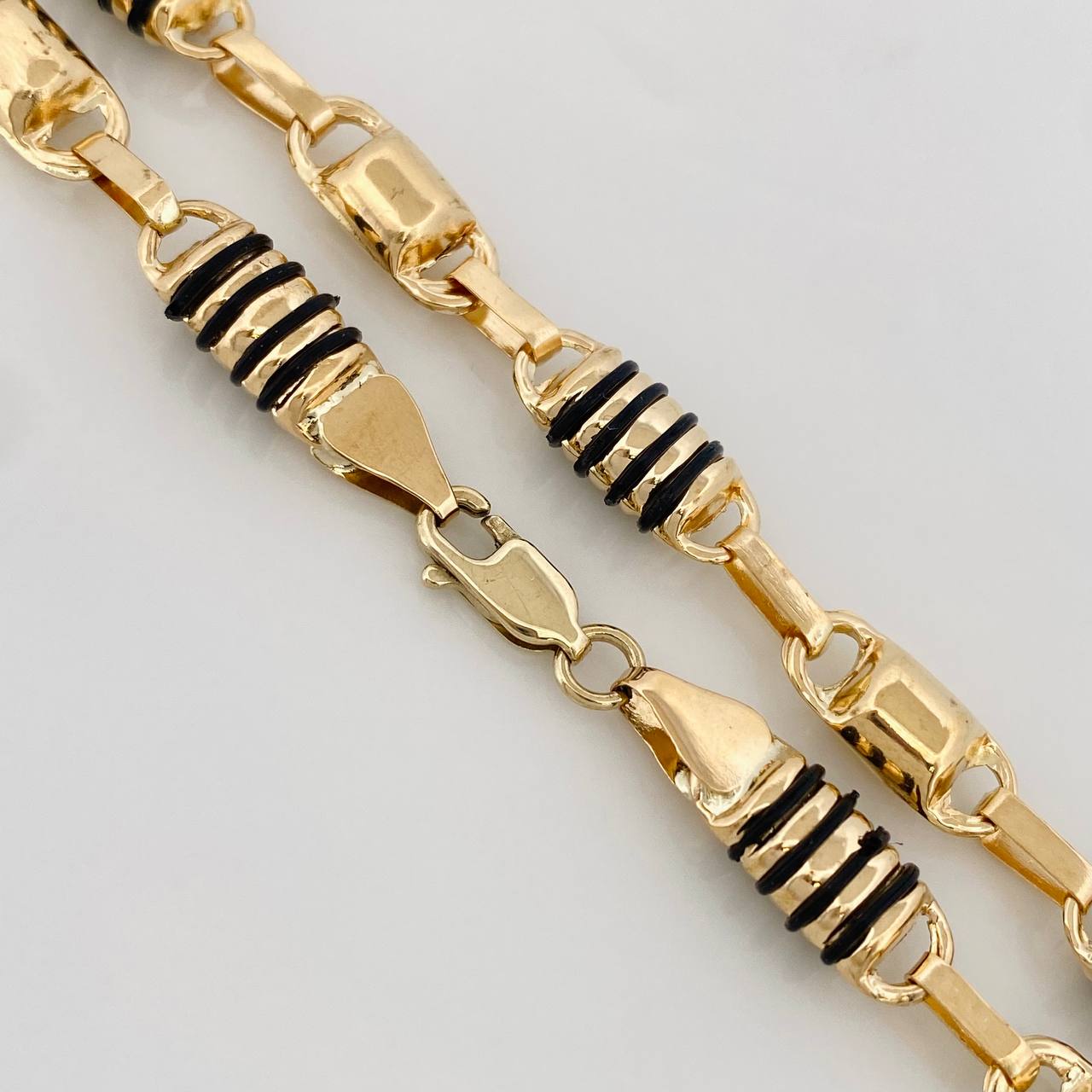 Cadena Rustica Barril 19.9g / 65cm / 5.4mm Oro Amarillo 18K