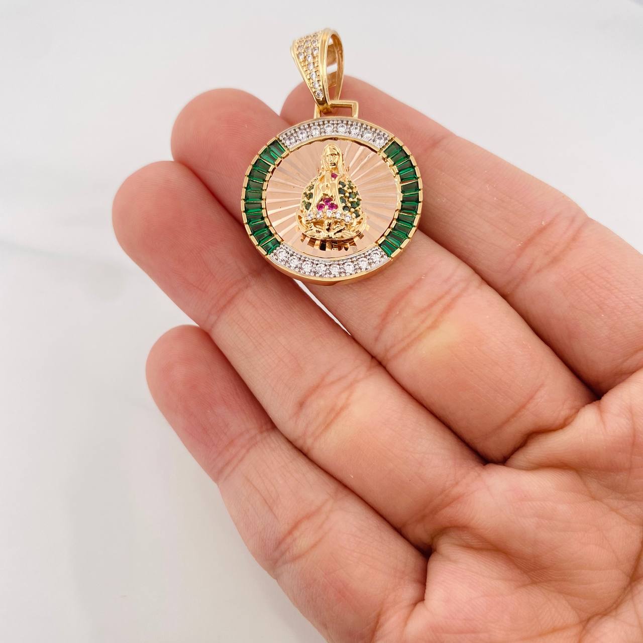 Dije Virgen de Guadalupe 6.75g / 3.5cm Tres Oros 18K