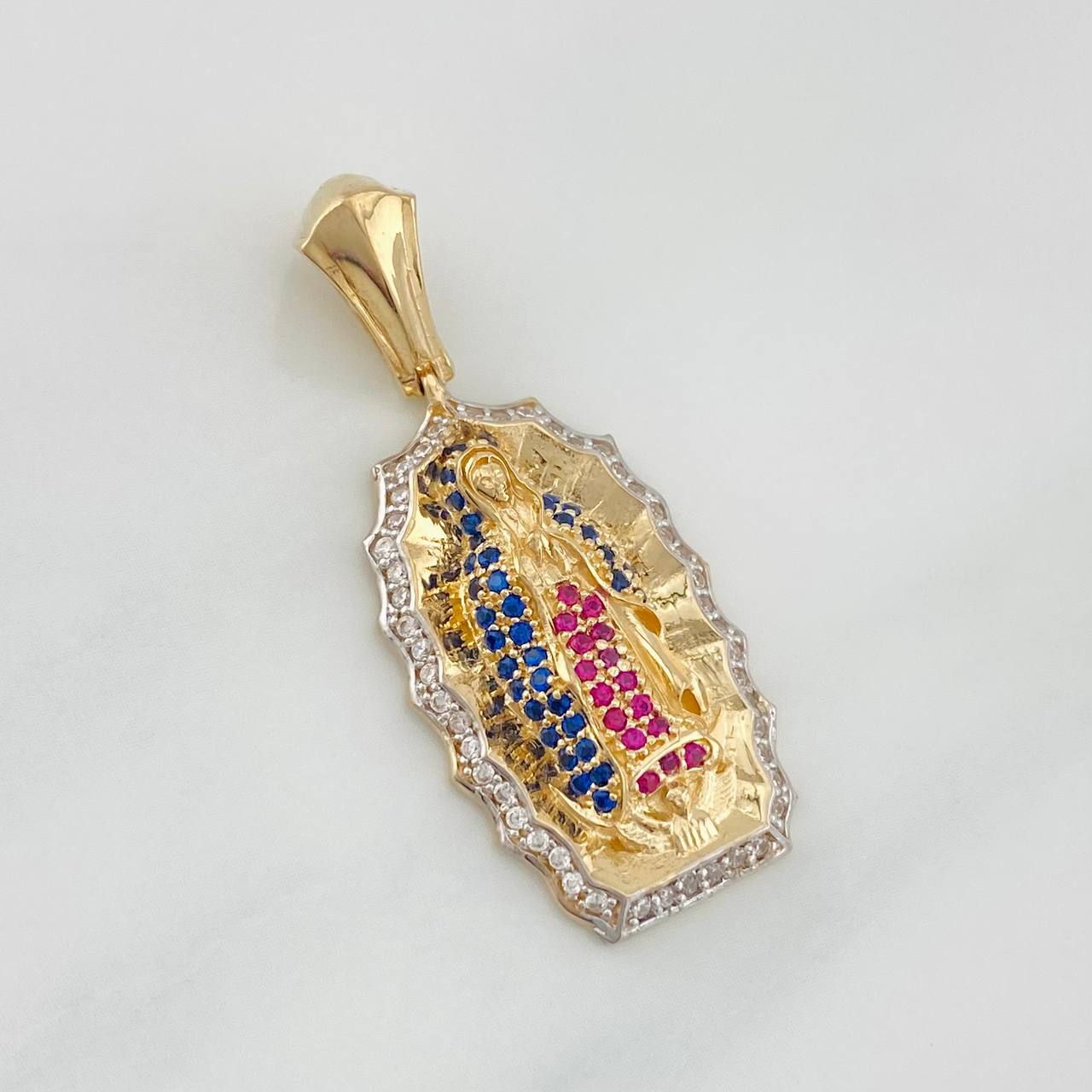 Dije Virgen de Guadalupe 5.65g / 3.7cm Dos Oros Amarillo Blanco 18K