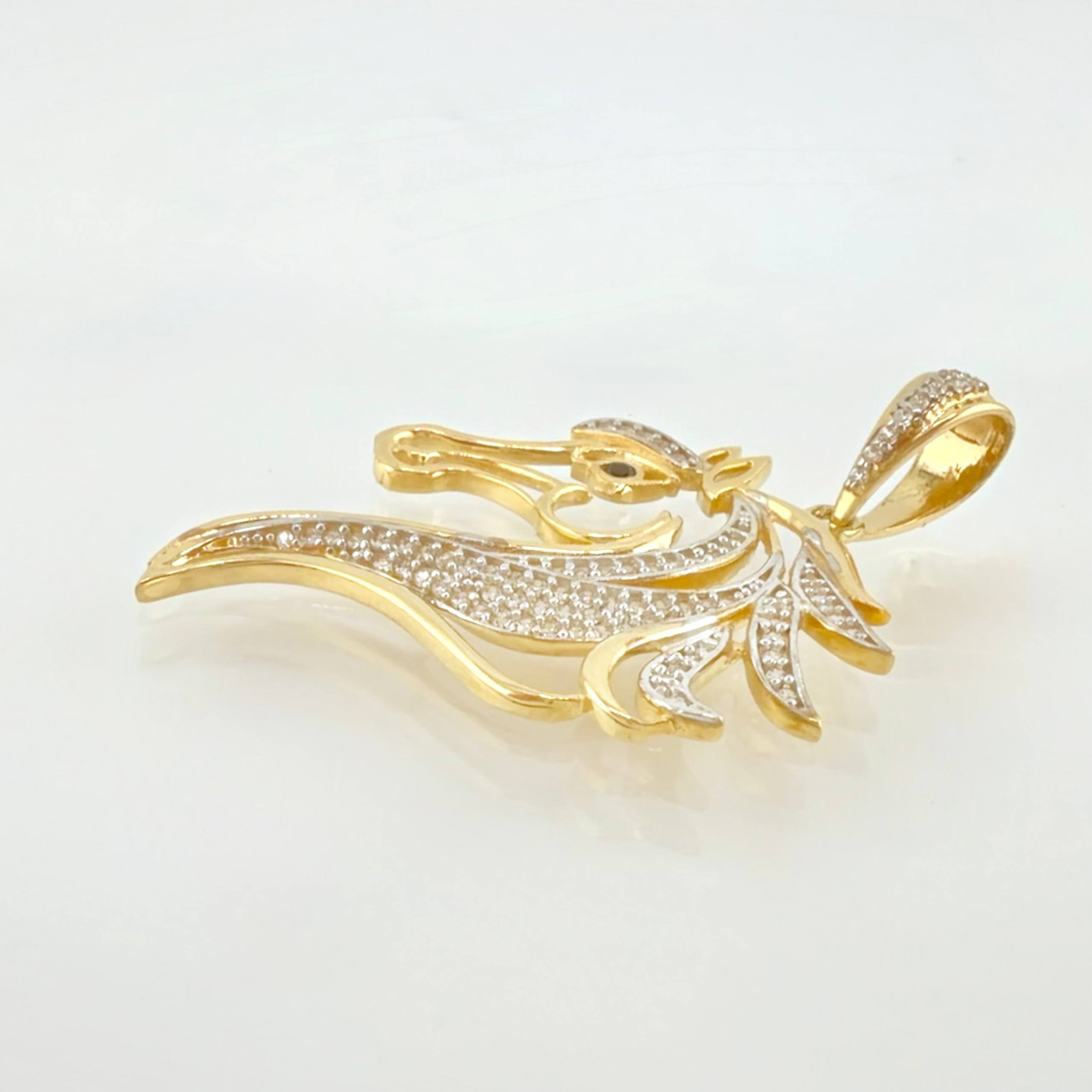 Dije Caballo Relieve Silueta 6.6gr / 4.5cm / Dos Oros Amarillo Blanco 18K *
