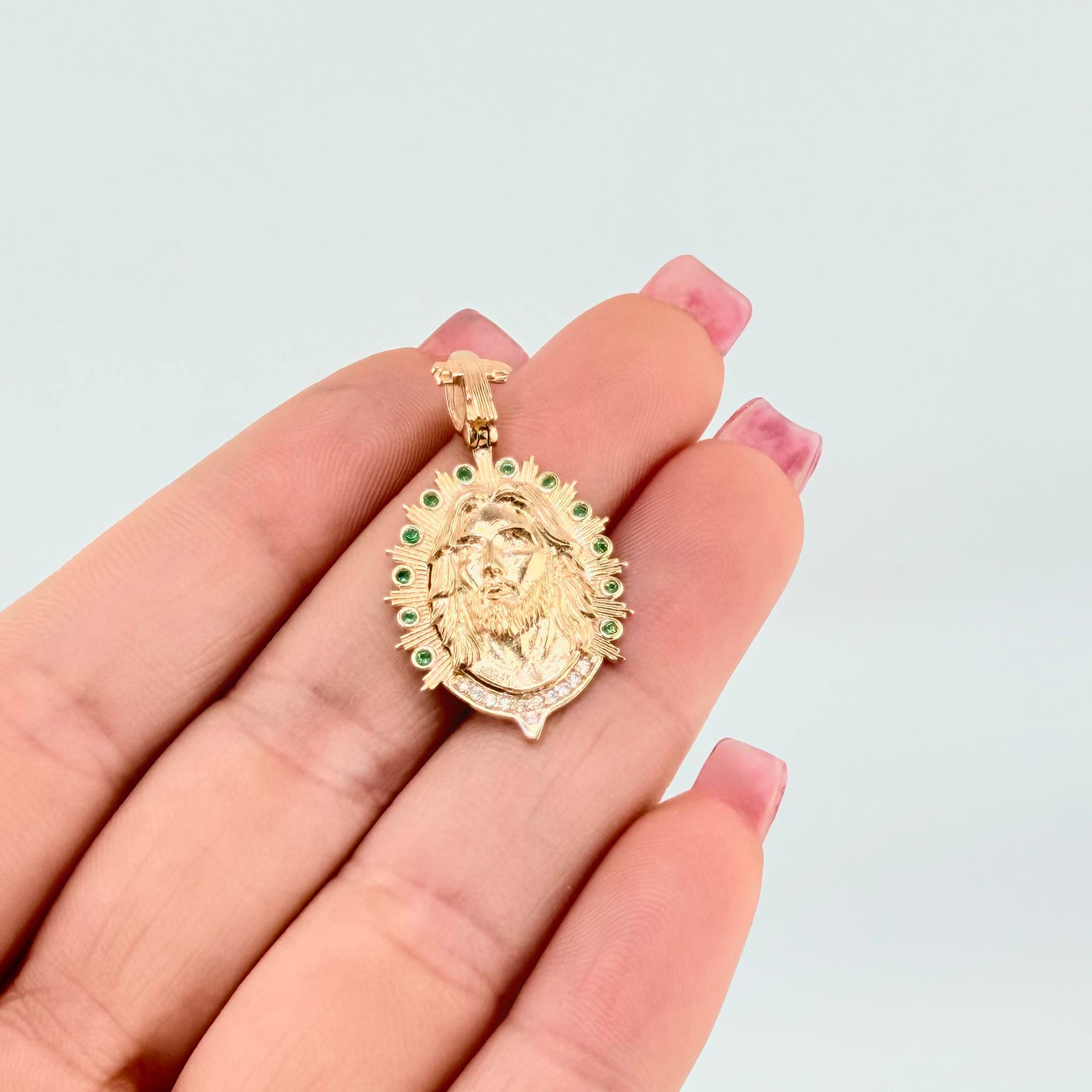 Dije Jesus Aureola Rayada 4gr / 3cm / Oro Amarillo 18K *