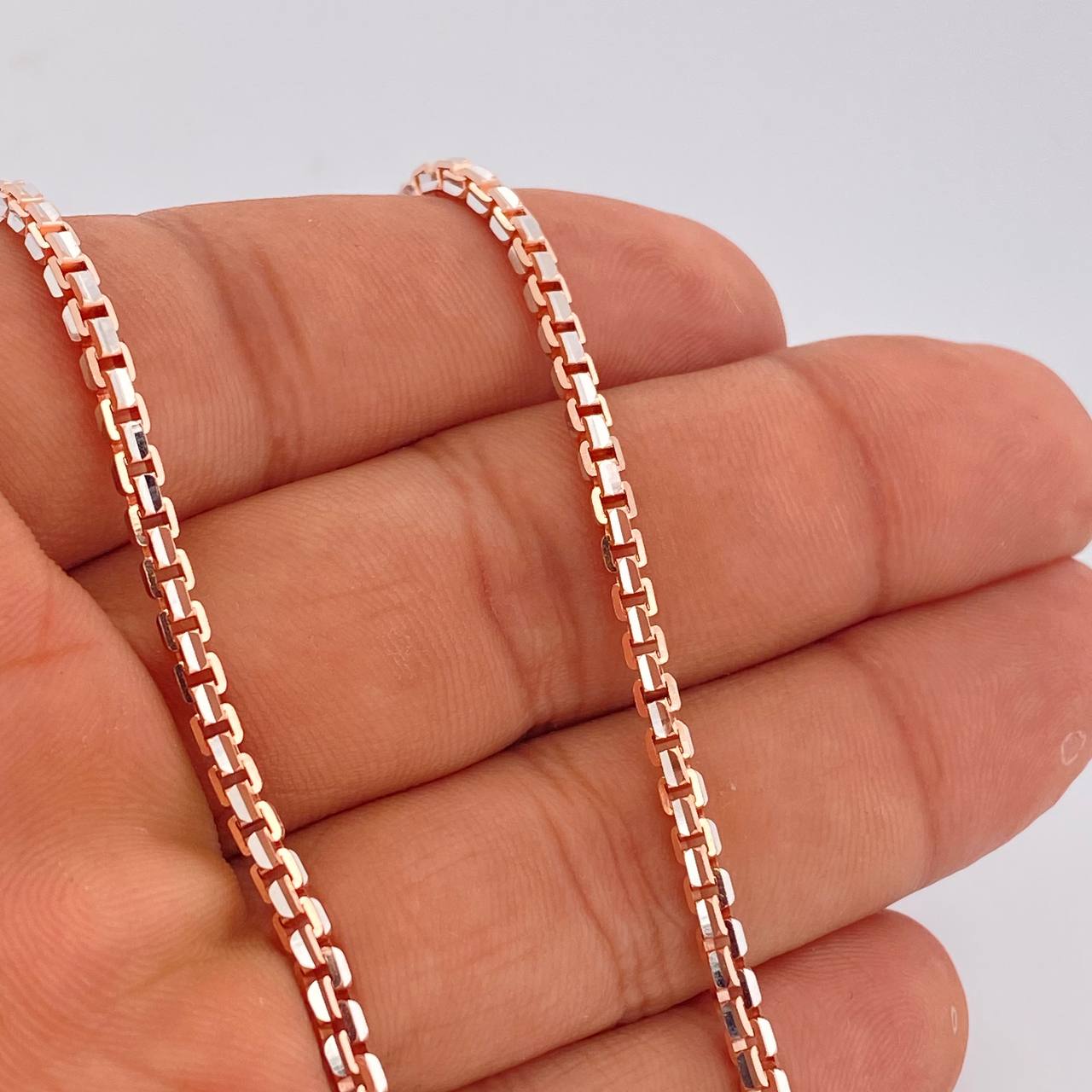 Cadena Veneciana 31.95gr / 70cm / Dos Oros Blanco Rosa +3 18K &