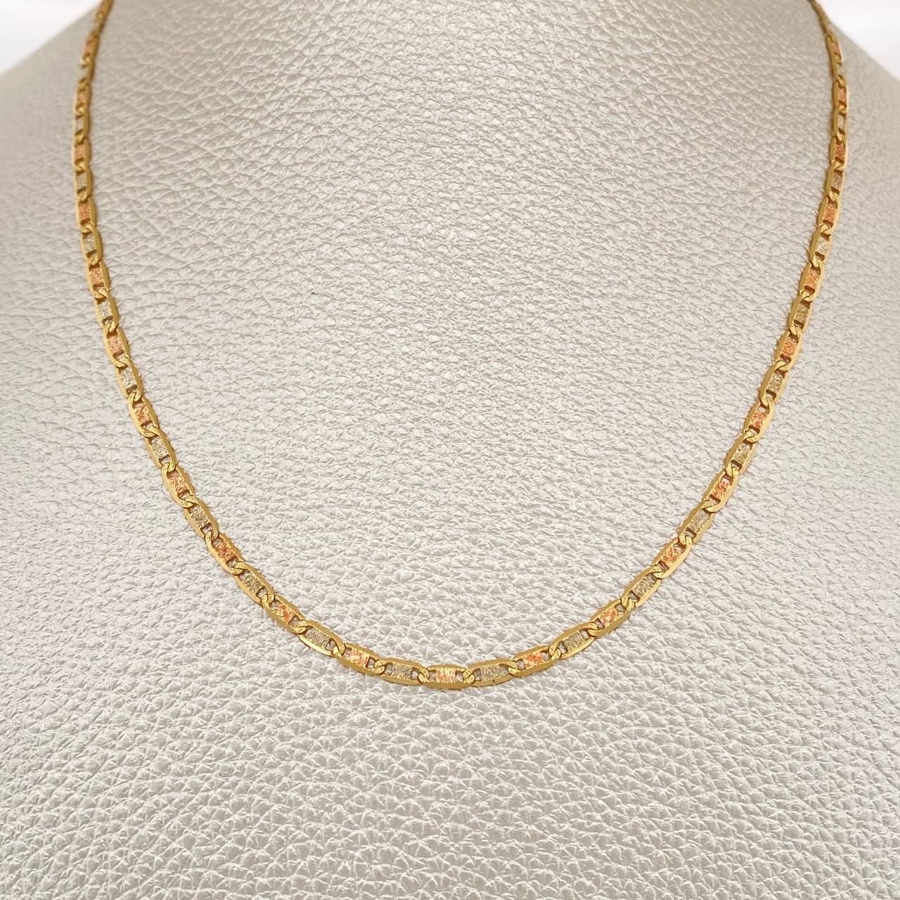 Cadena Escalera Plana 5.7gr / 51cm / Tres Oros +3 18K &