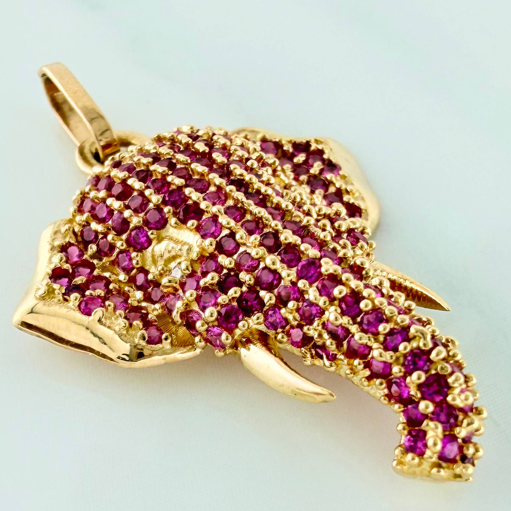 Dije Rostro Elefante 2.85 g / 3 cm Oro Amarillo 18K