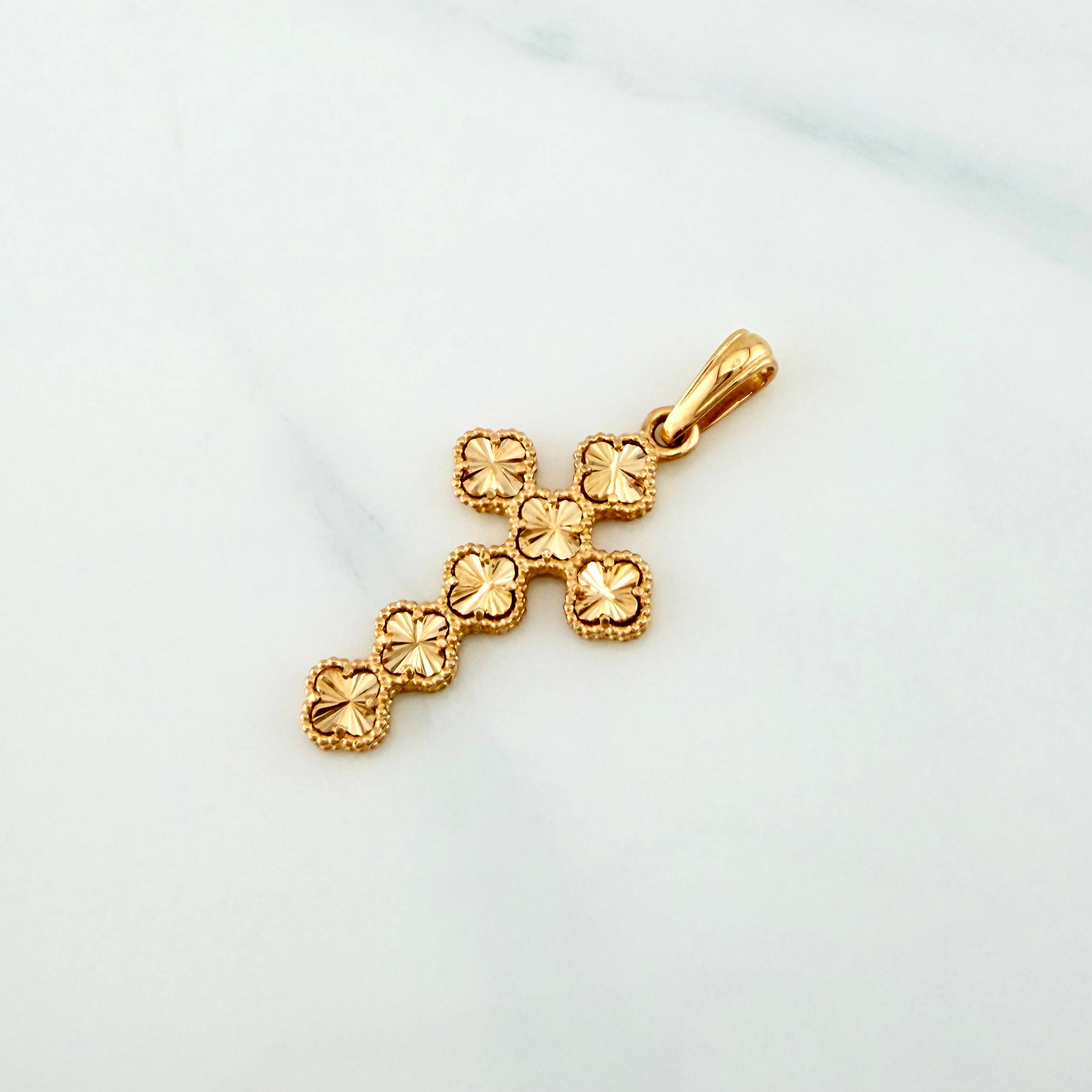 Dije Cruz Trebol 2.7 g / 3.5 cm Oro Amarillo 18K