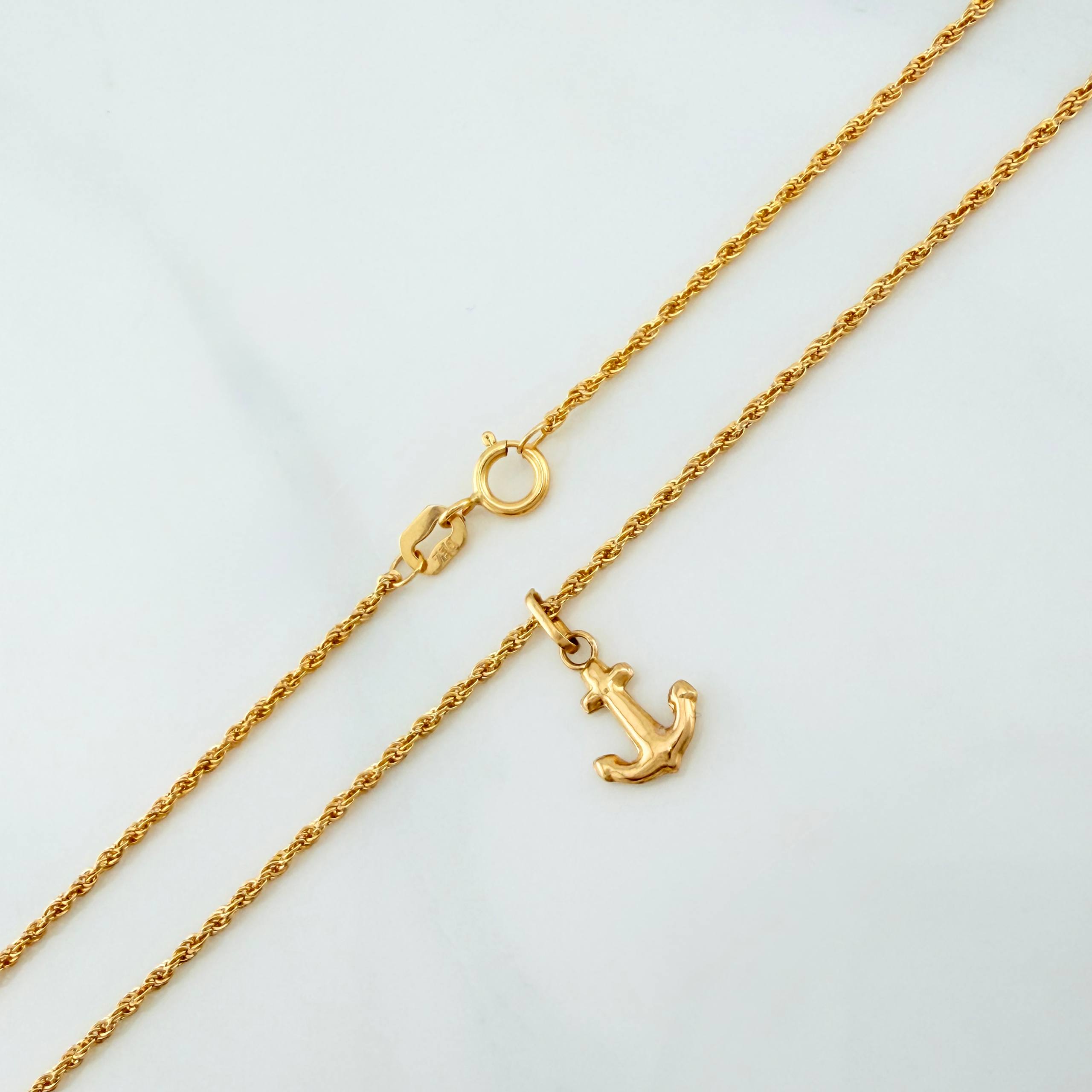 Set Cadena Lazo + Dije Ancla / 1,15 gr / 45 cm Oro Amarillo 18K