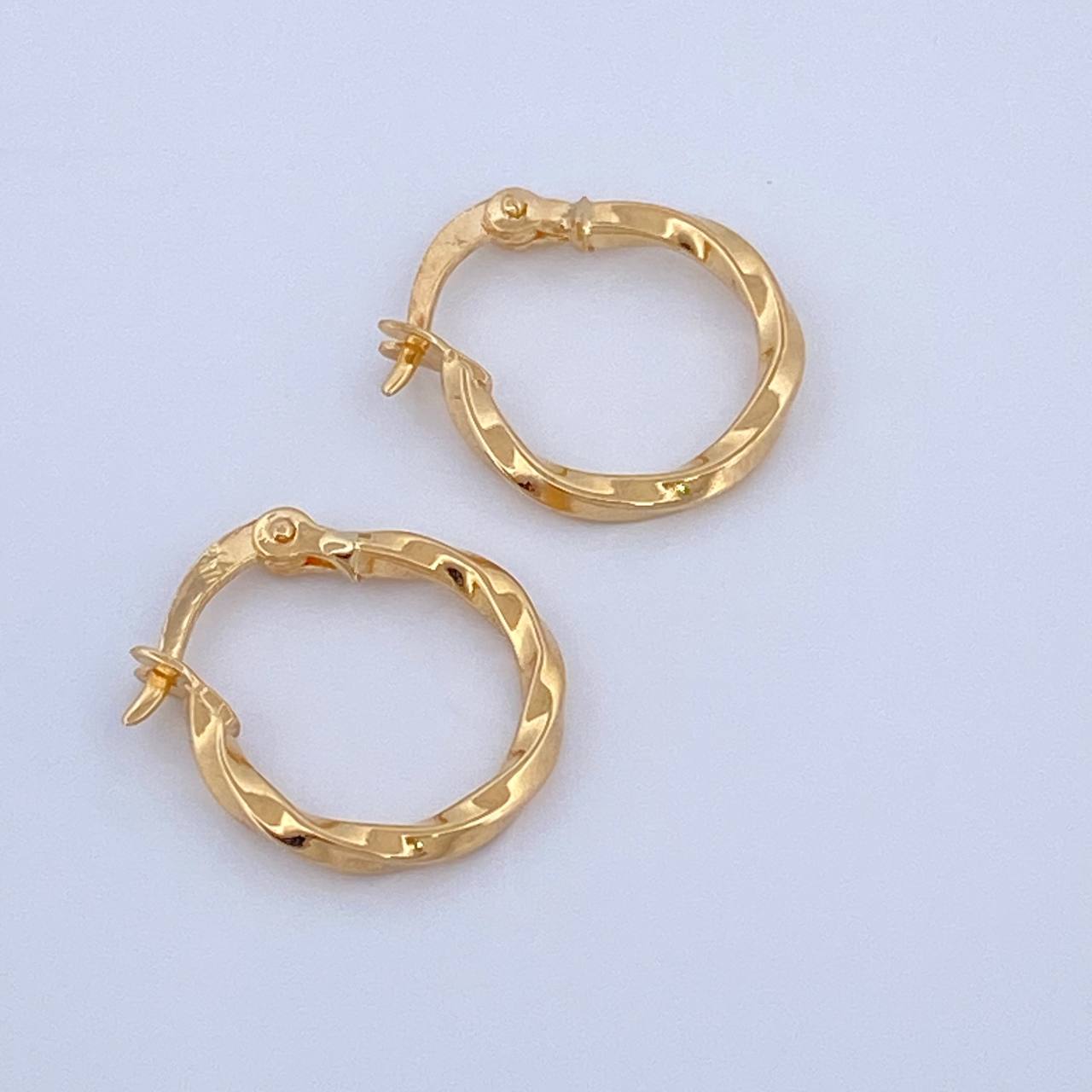 Candongas Kari 0.8gr / 1.5cm / Oro Amarillo 18K &