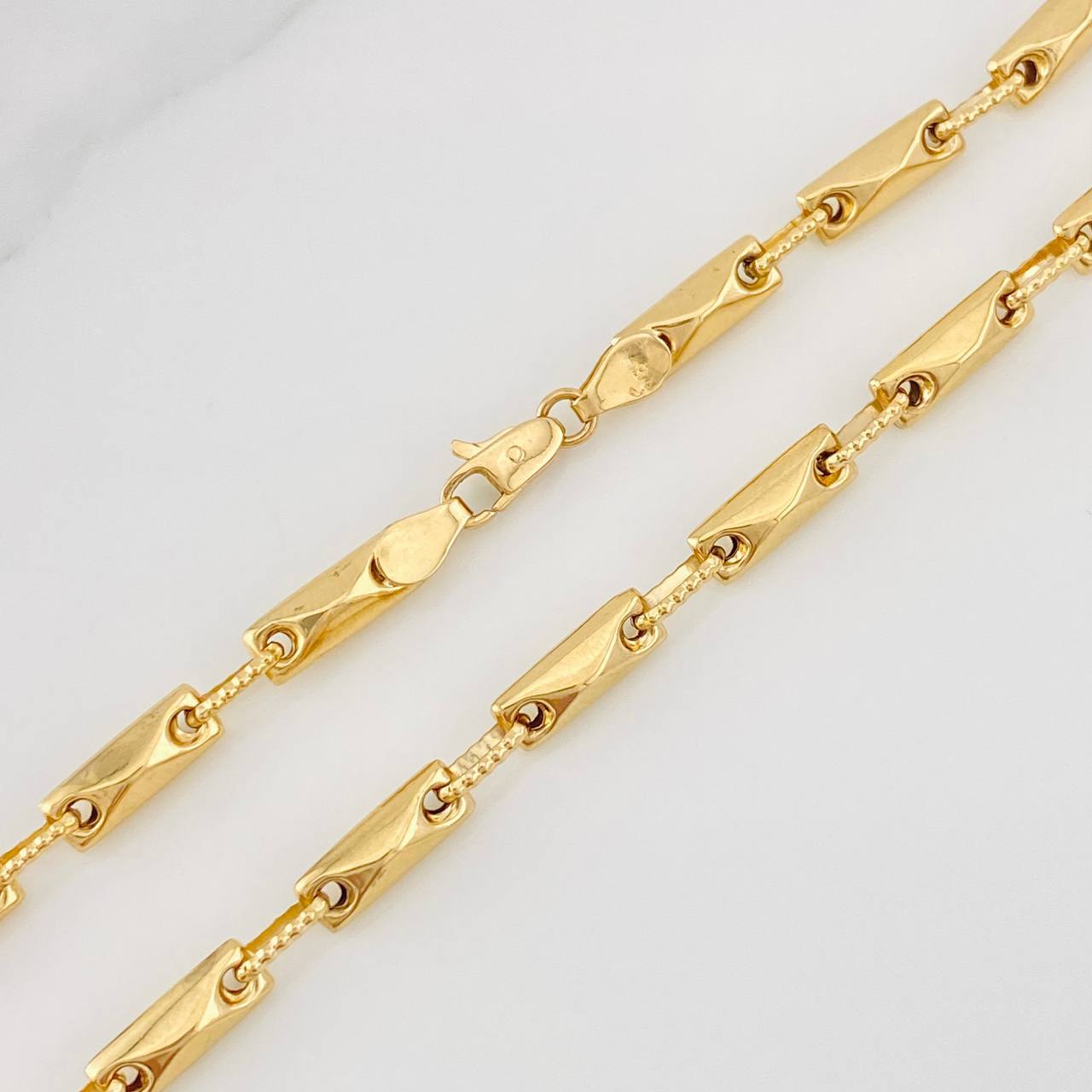 Cadena Rustica 14.7g / 60cm / 3.6mm Oro Amarillo 18K