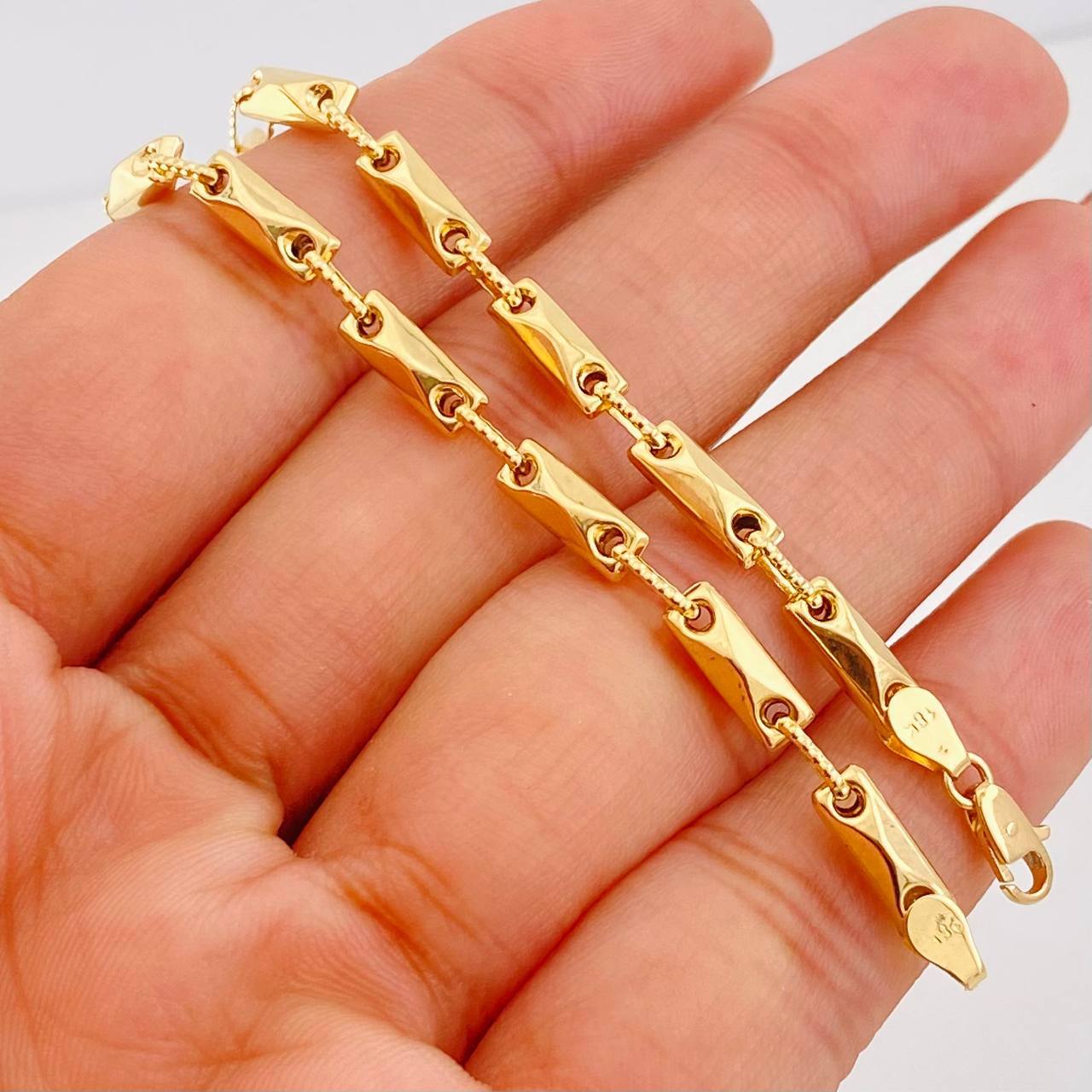 Pulso Rustica 4.75g / 18.05cm / 3.68mm Oro Amarillo 18K
