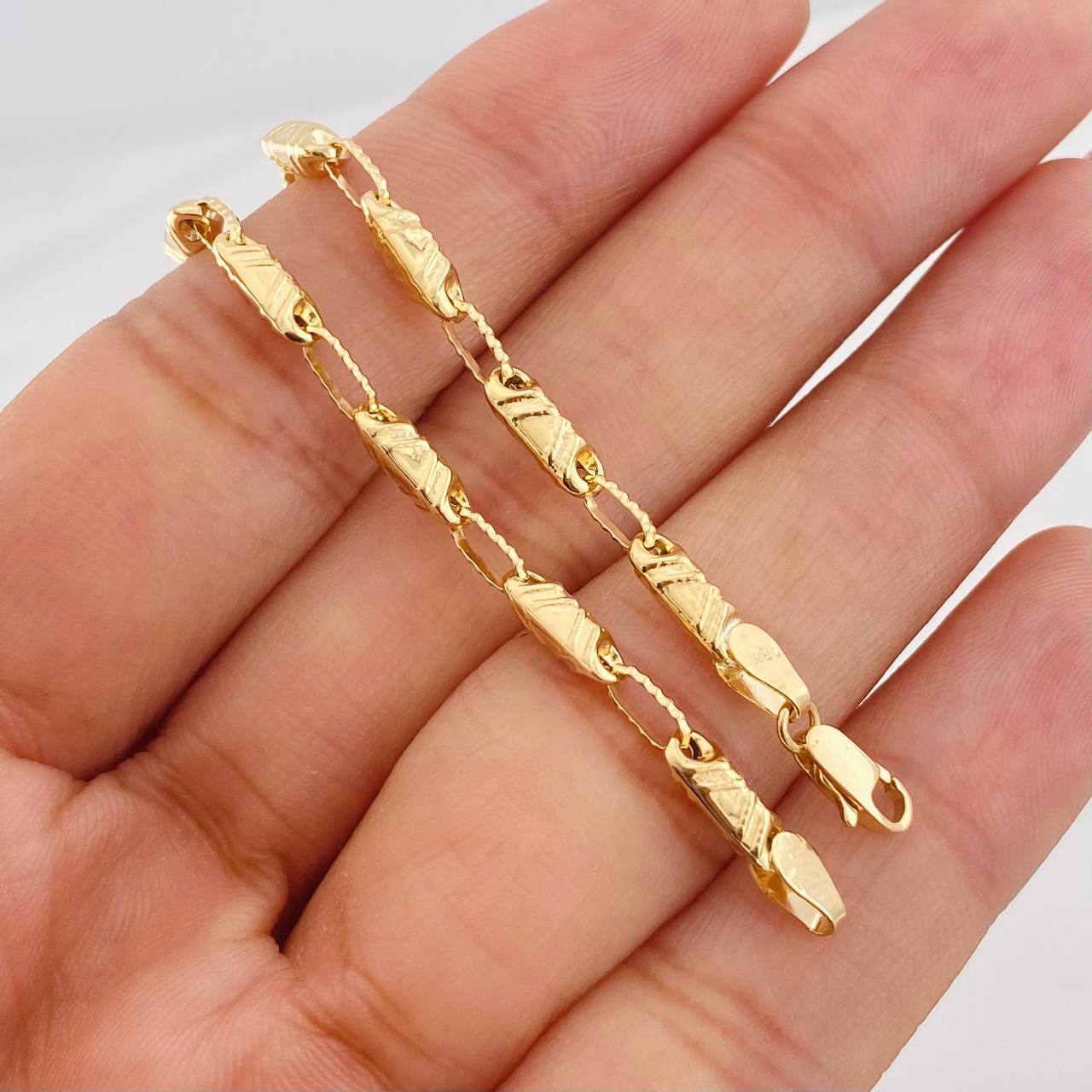 Pulso Rustica 4.3g / 20.05cm / 3.54mm Oro Amarillo 18K
