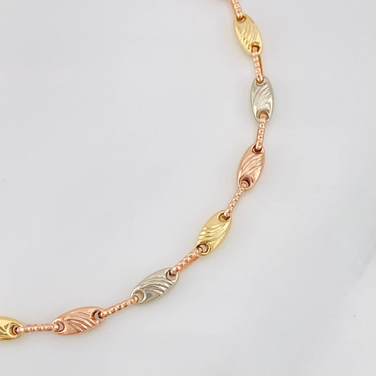 Pulso Rustica Paris 3.65g / 19cm / 3.48mm Tres Oros 18K