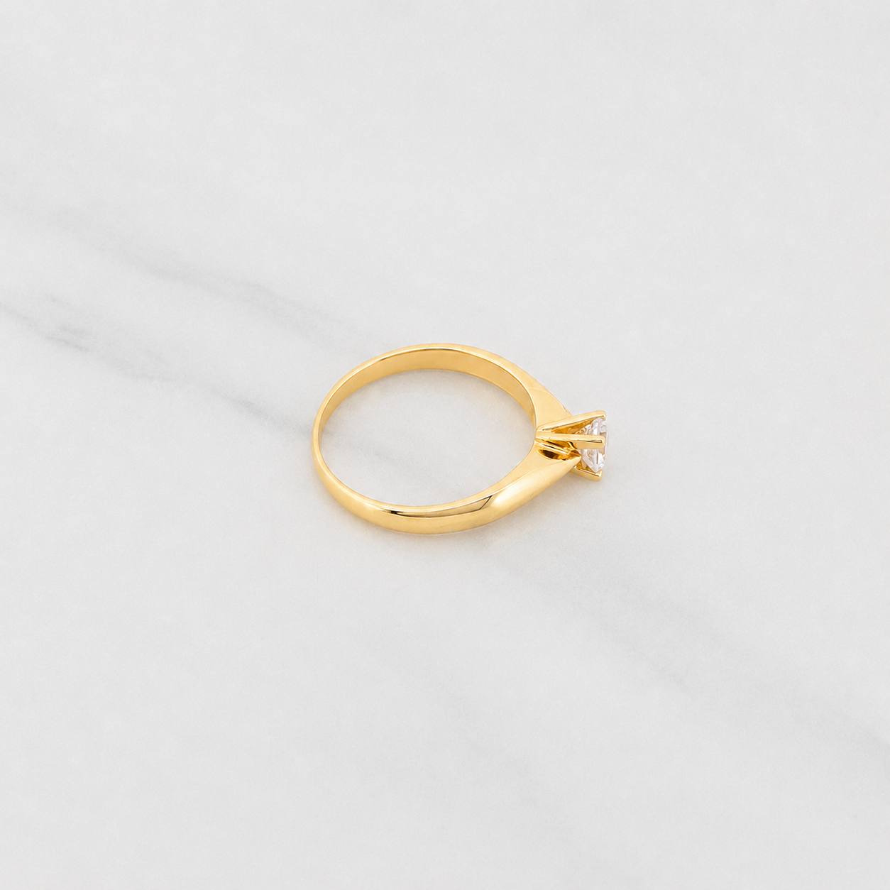 Anillo Solitario 2.15g / T6 1/2 Oro Amarillo 18K