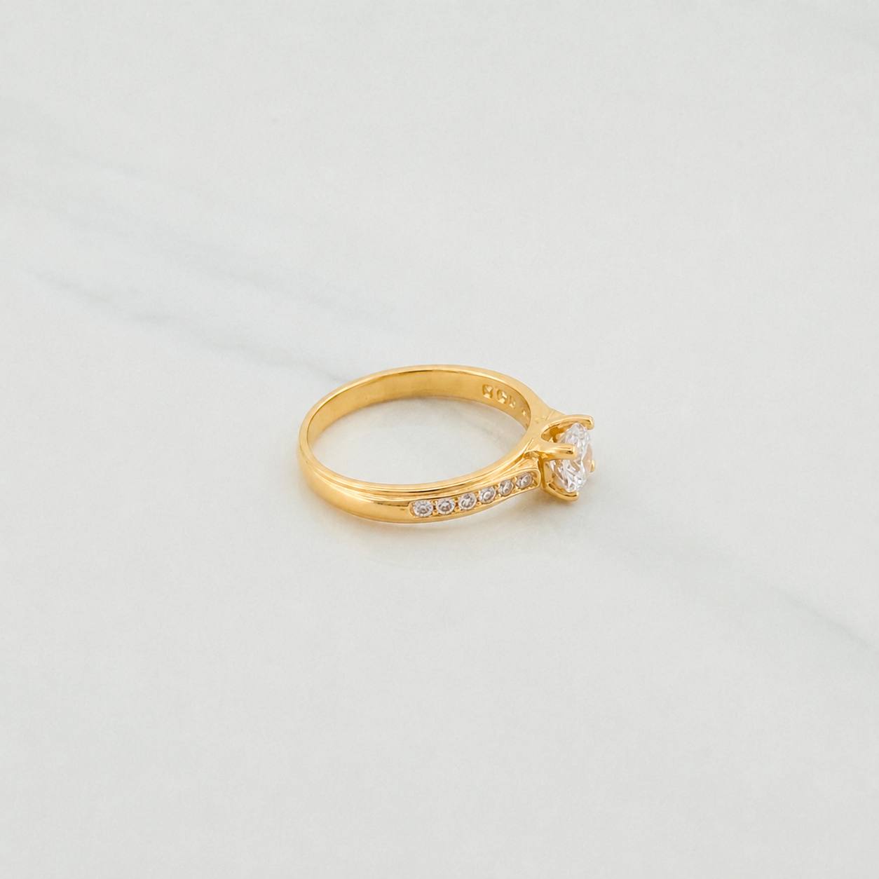 Anillo Solitario Churumbela 2.7g / T7 1/4 Oro Amarillo 18K