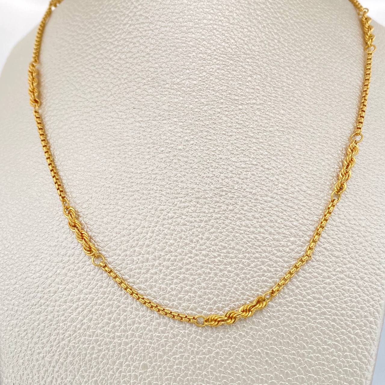 Cadena Lazo Veneciana 5.4gr / 45cm / Oro Amarillo +3 18K +