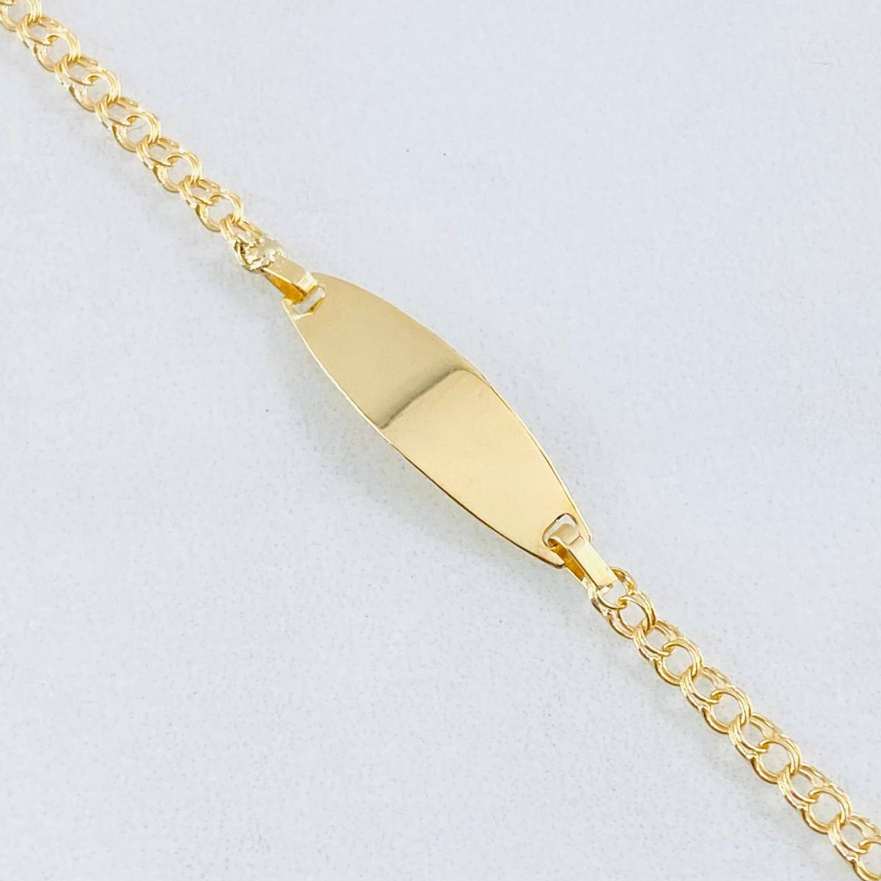 Pulso Bebé Aro Seguido Placa Rectangular Ovalada 1.2gr / 12.5cm-14cm / Oro Amarillo 18K ©