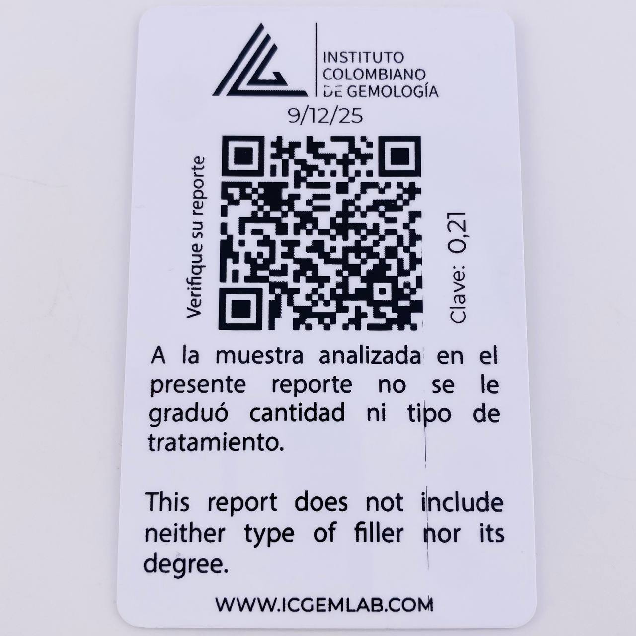 Dije Flor Hexagonal 21pts Esmeraldas 1.05gr / 1.4cm / Oro Amarillo 18K *