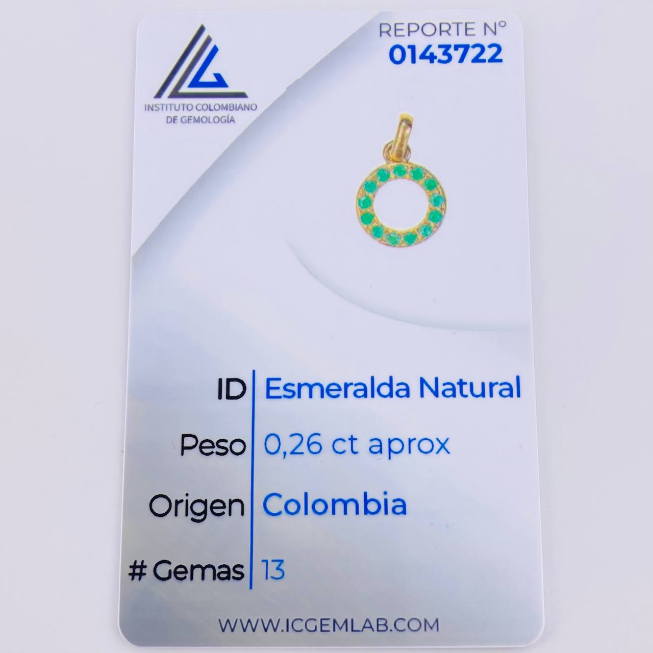 Dije Circulo 26pts Esmeraldas 1.75gr / 2cm / Oro Amarillo 18K *