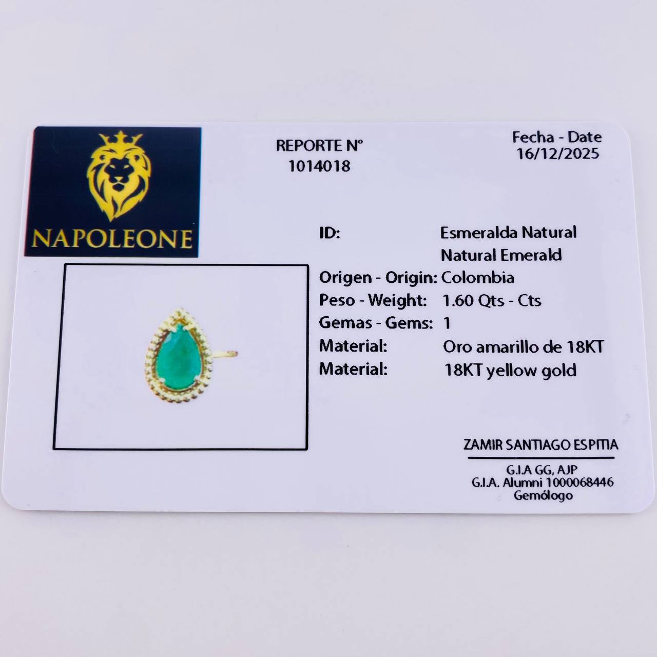Anillo Solitario Gota Bordeada 1.6 Qts Esmeralda 4.65gr / T7 1/4 / Oro Amarillo 18K ©
