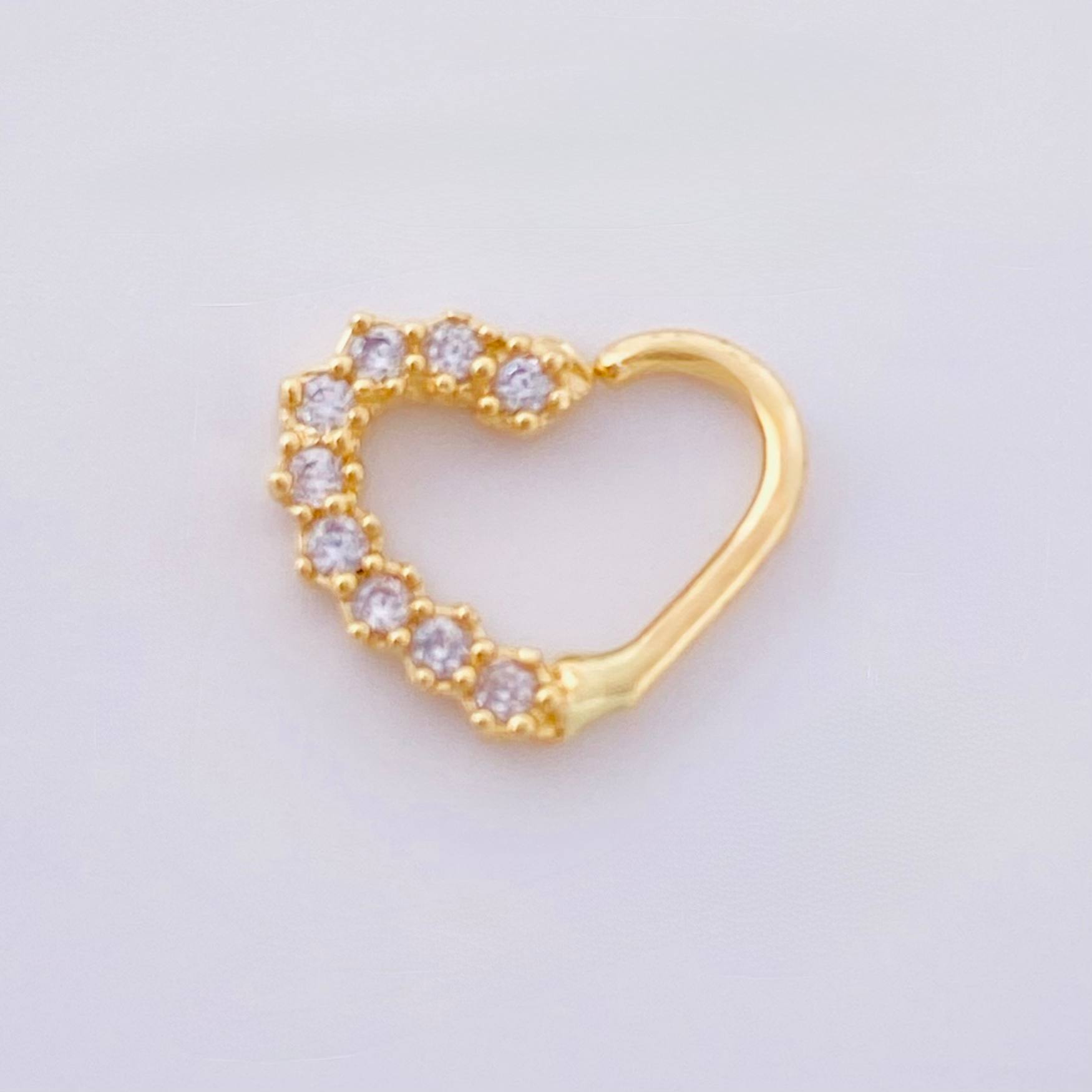 Piercing Corazon Medio 0.6gr / 9mm Oro Amarillo 18K *