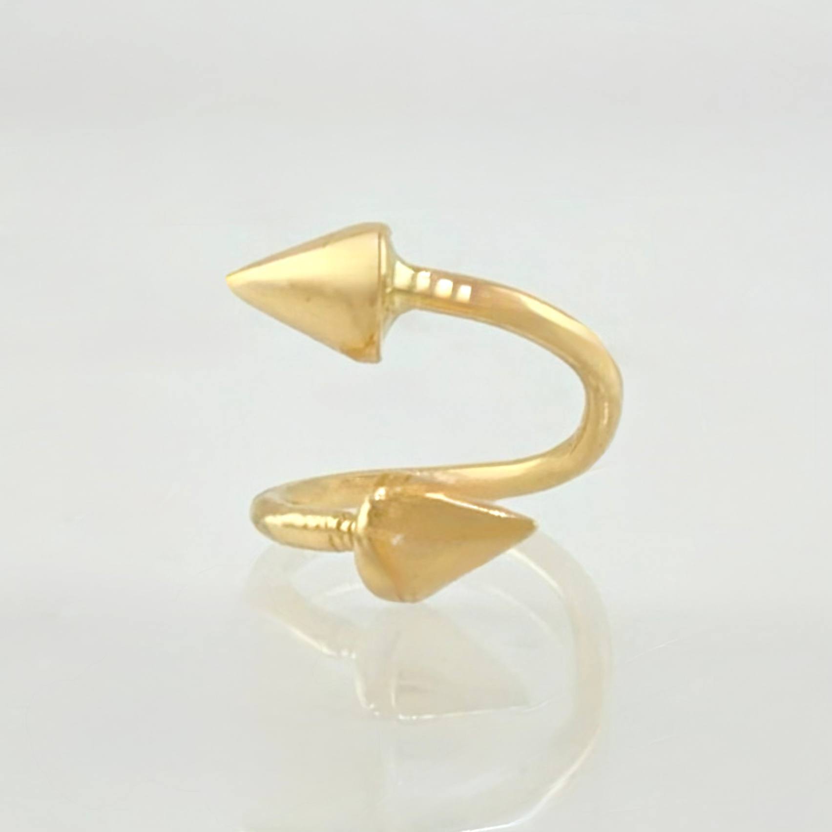 Piercing Punta Flecha Espiral 0.65gr / 1cm / Oro Amarillo 18K ©