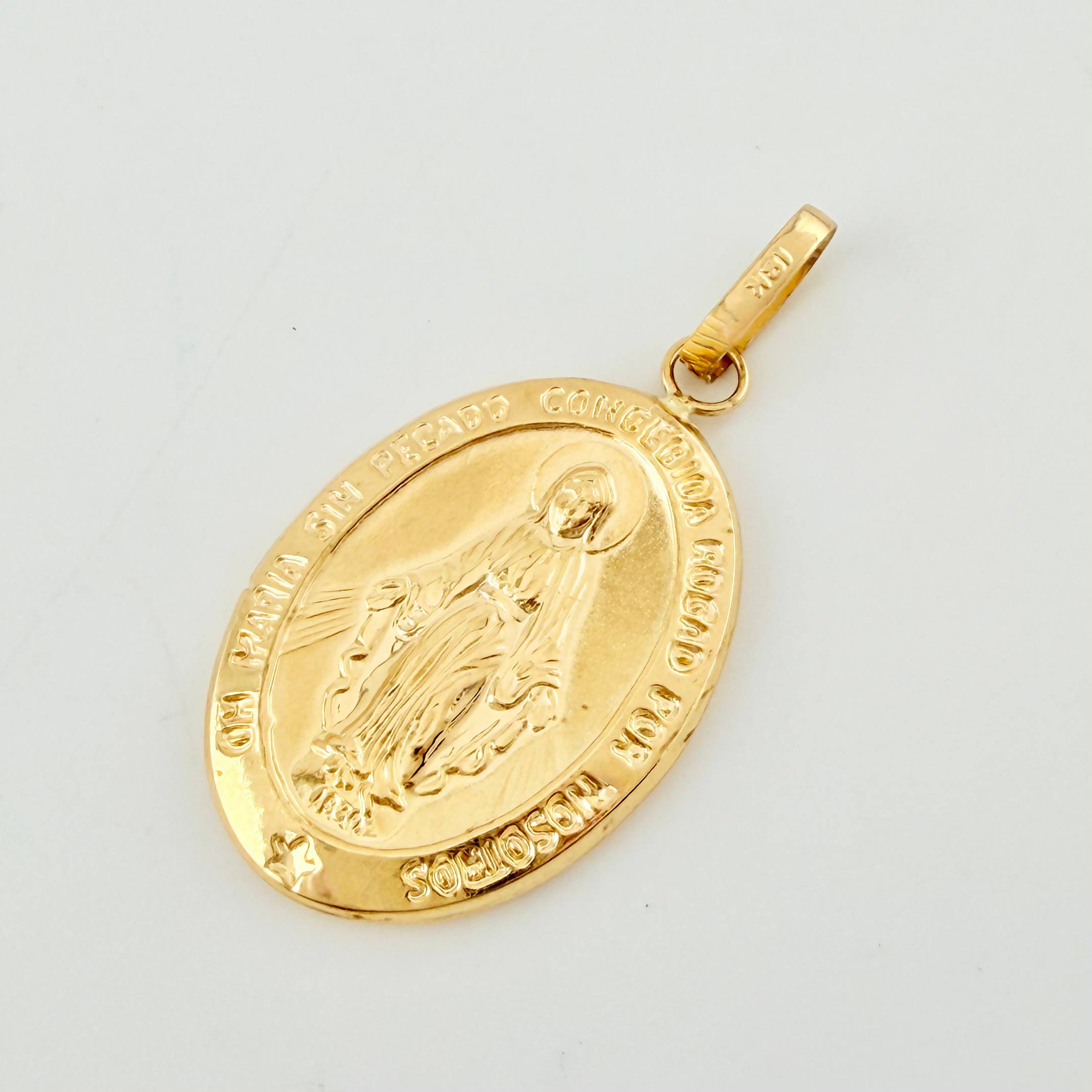 Dije Virgen Milagrosa 3.55gr / 4cm / Oro Amarillo 18K ©