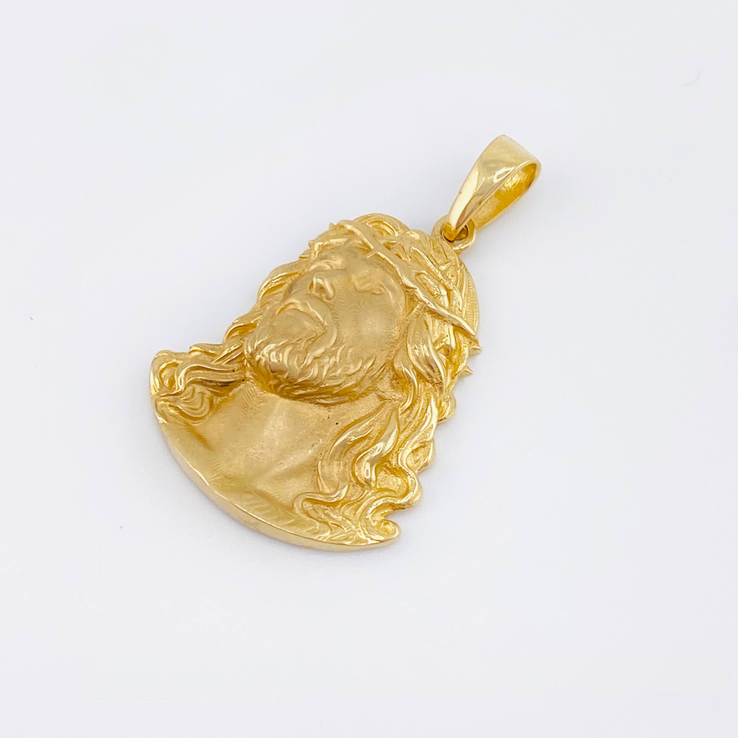 Dije Rostro De Cristo Mate 5.2gr / 3cm / Oro Amarillo 18K ©