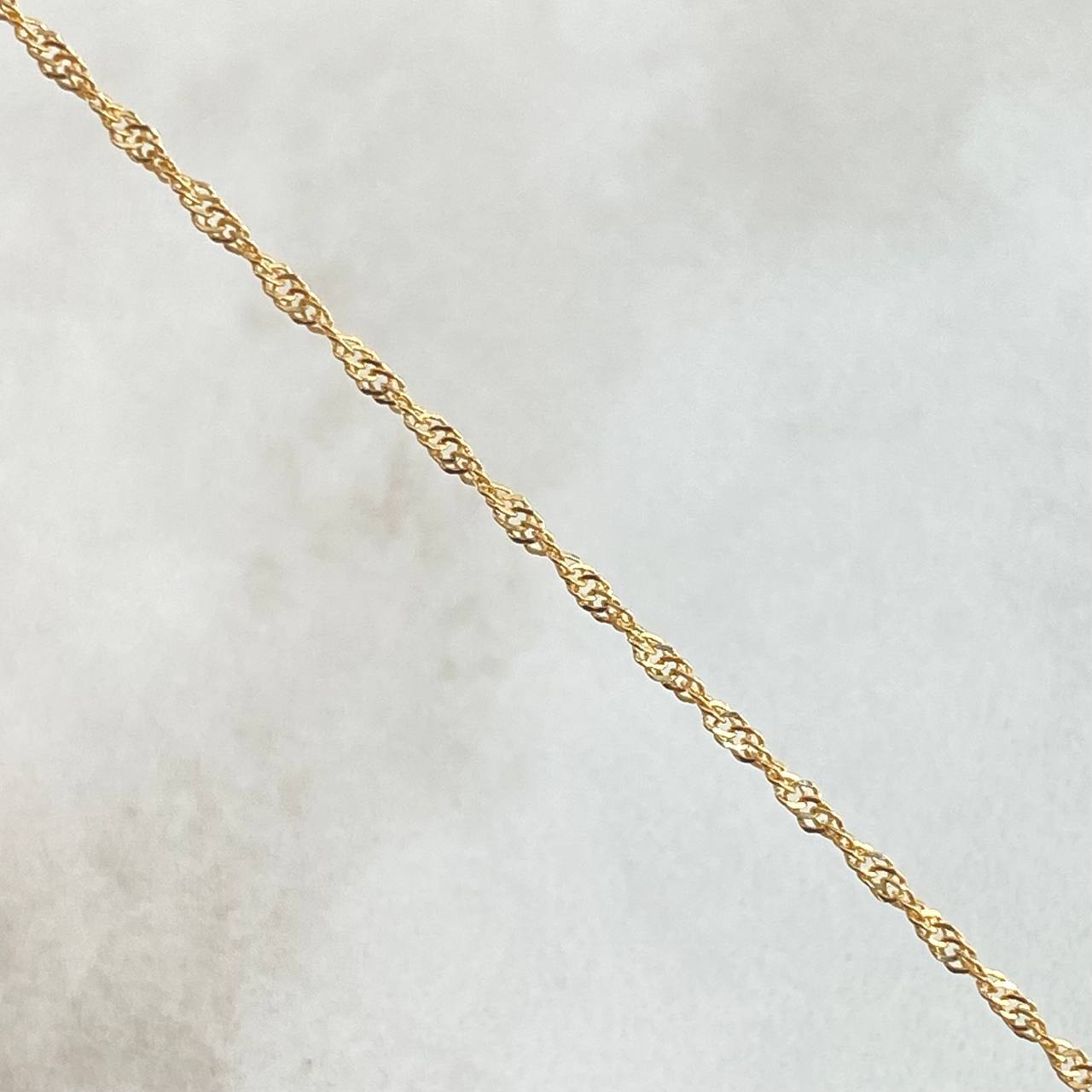 Set Cadena y Dije Singapur + Virgen Guadalupe Lisa 1.3gr / 50cm / Oro 18K (Oferta) -