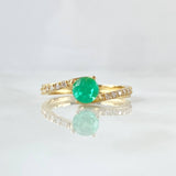 Anillo Solitario Oblicuo Tupido 2gr / T6 1/2 / Esmeralda 58pts Diamantes 19 pts Oro Amarillo 18K (Joya) ©