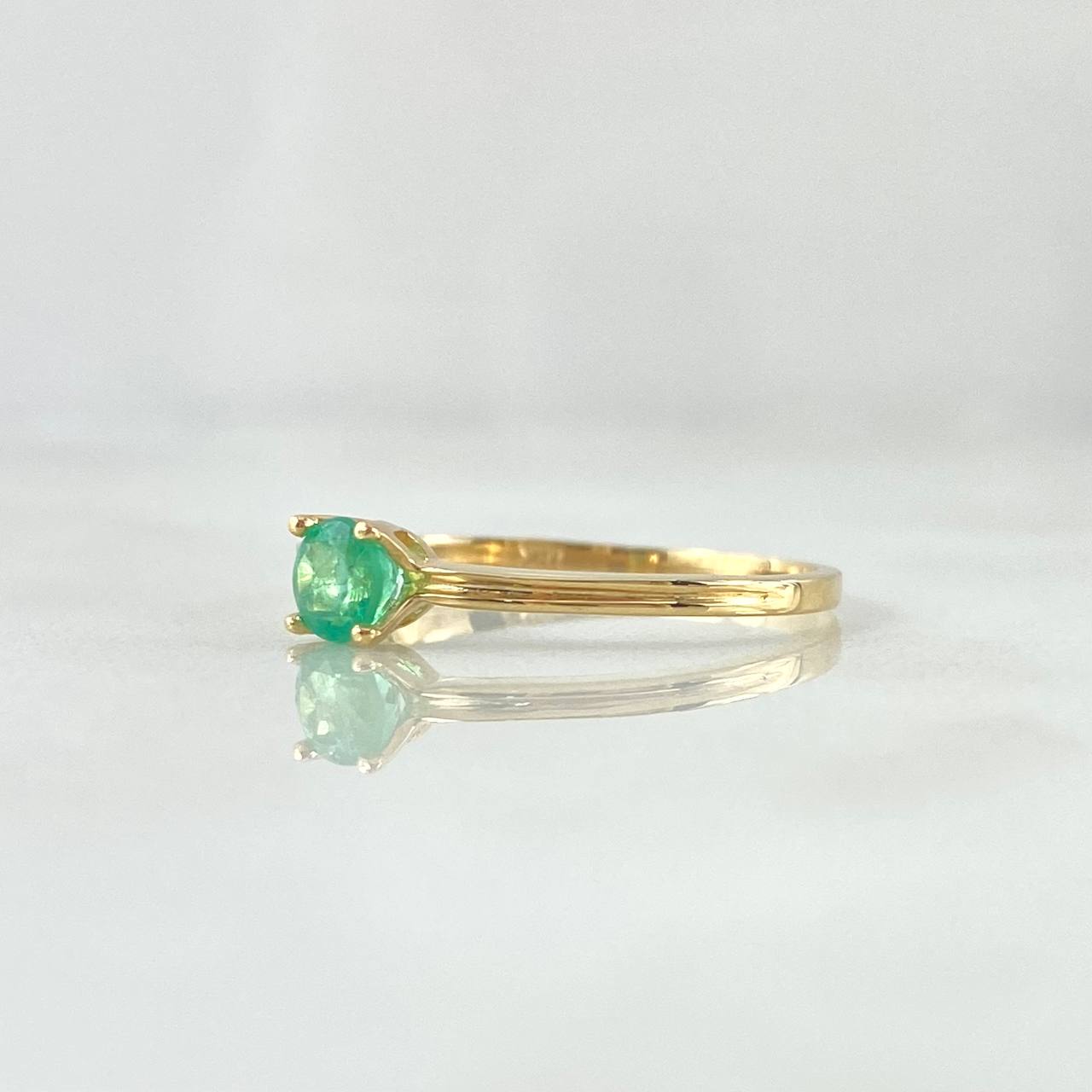 Anillo Solitario Puente 1.5gr / T6 3/4 / Esmeralda 25pts Oro Amarillo 18K (Joya) ©