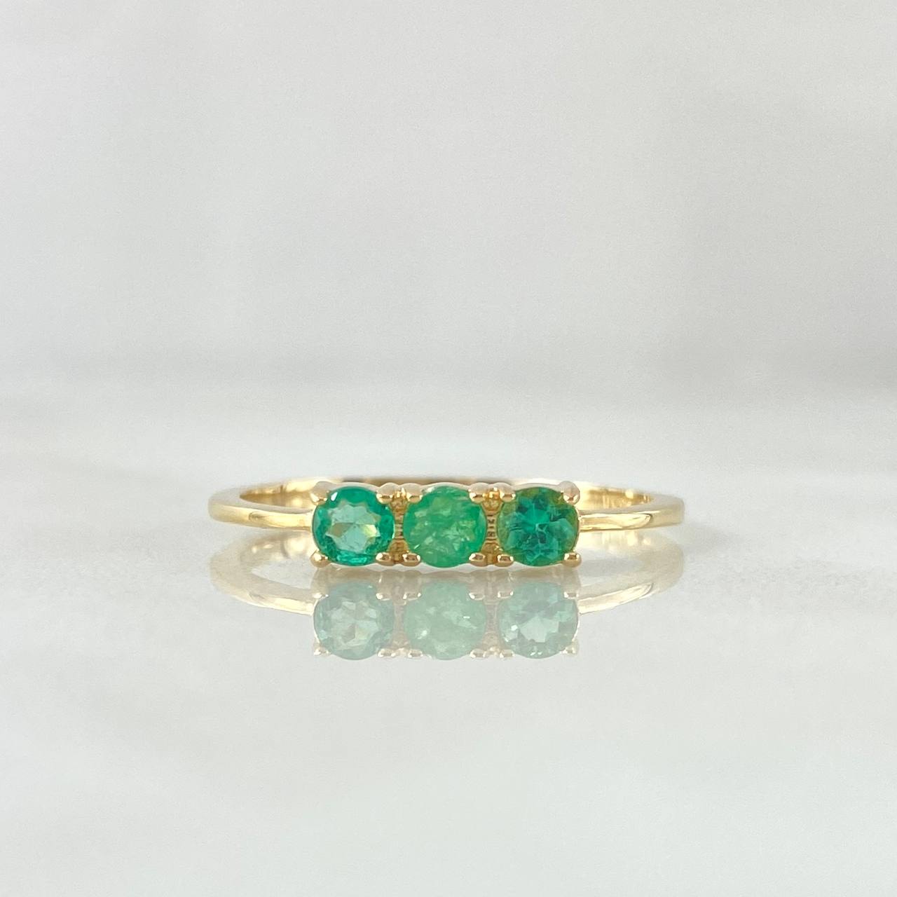 Anillo Trinity Esmeraldas 36pts 1.85gr / T7 3/4 / Oro Amarillo 18K *