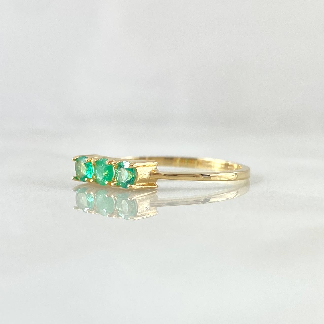 Anillo Trinity Esmeraldas 36pts 1.85gr / T7 3/4 / Oro Amarillo 18K *